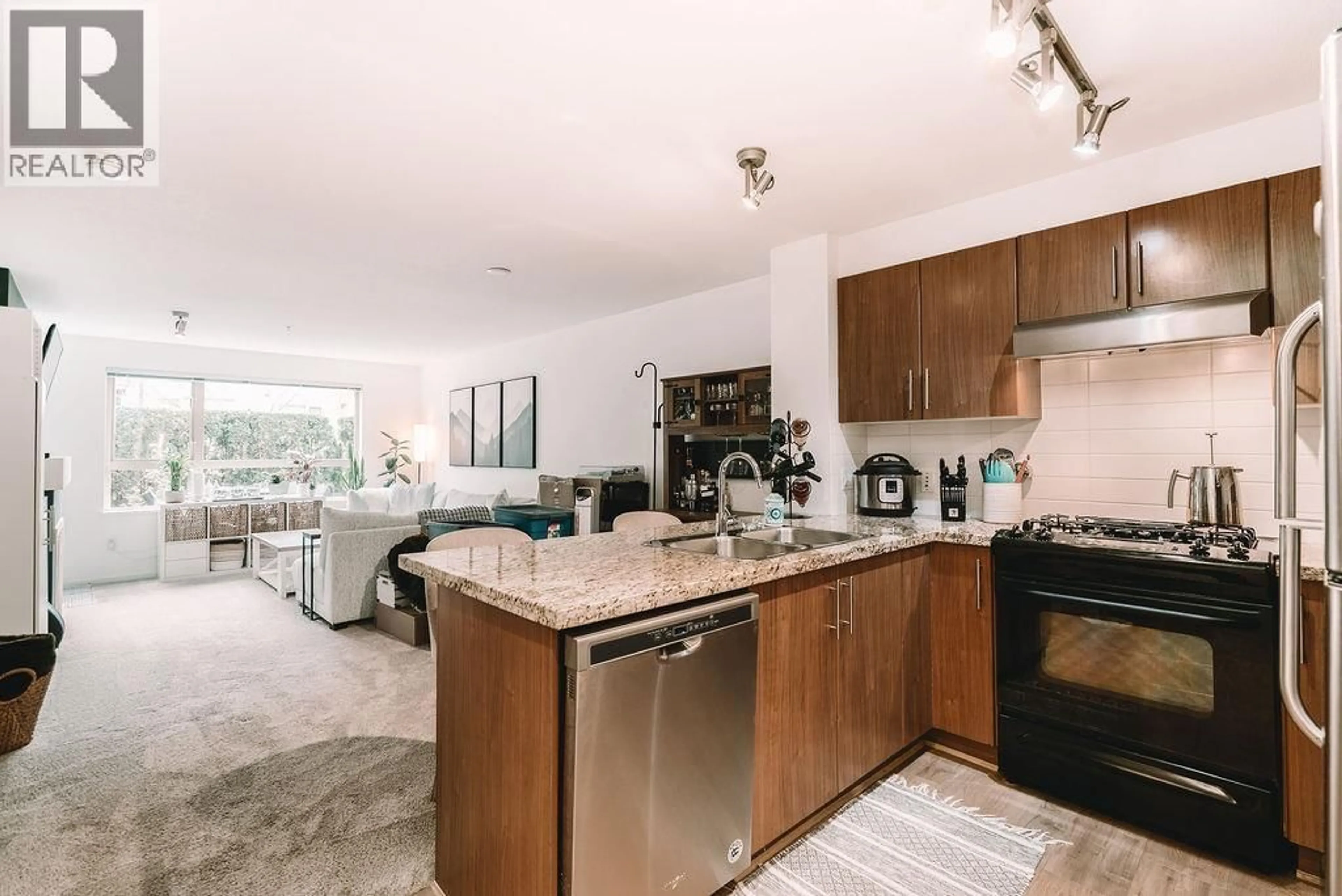 Open concept kitchen, unknown for 113 - 600 KLAHANIE DRIVE, Port Moody British Columbia V3H5L2