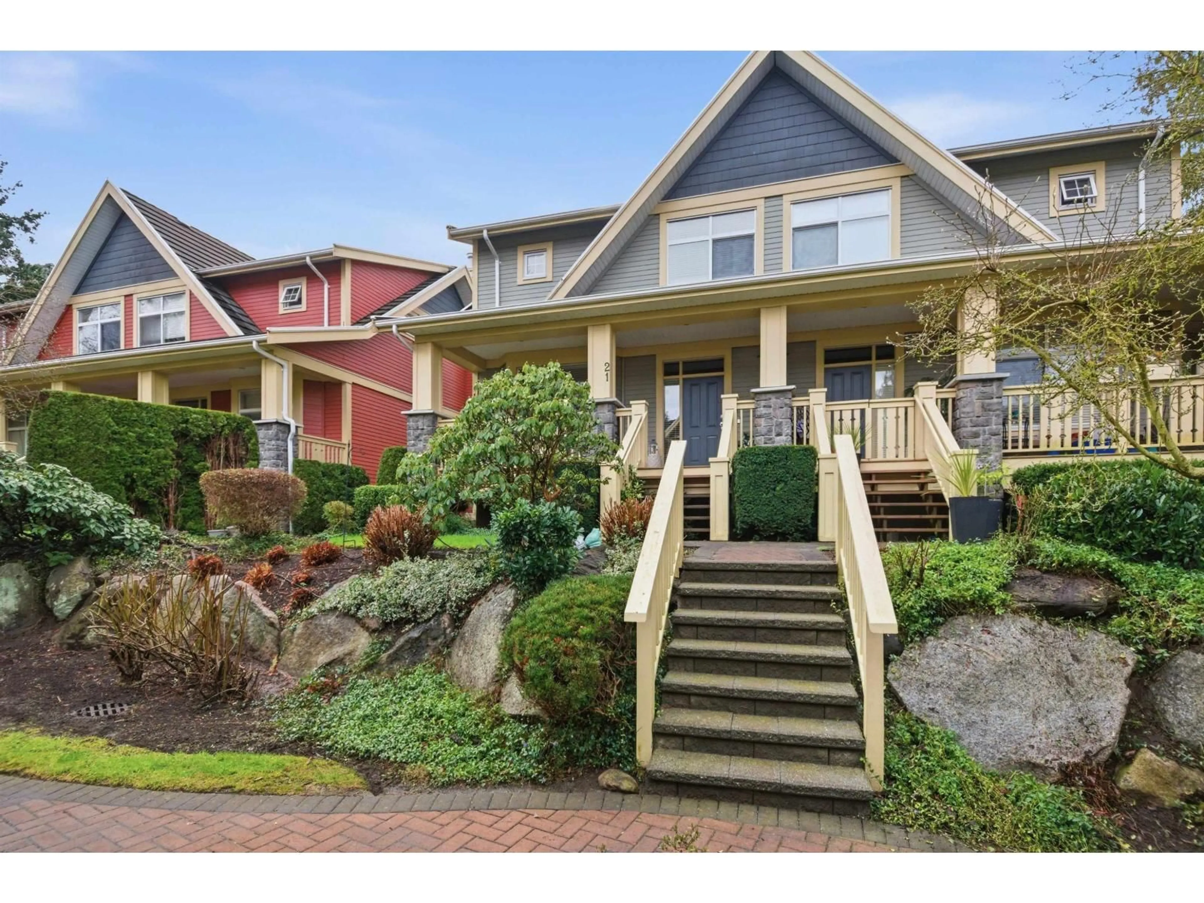 Home with vinyl exterior material, street for 21 - 15255 36 AVENUE, Surrey British Columbia V3Z0Y4