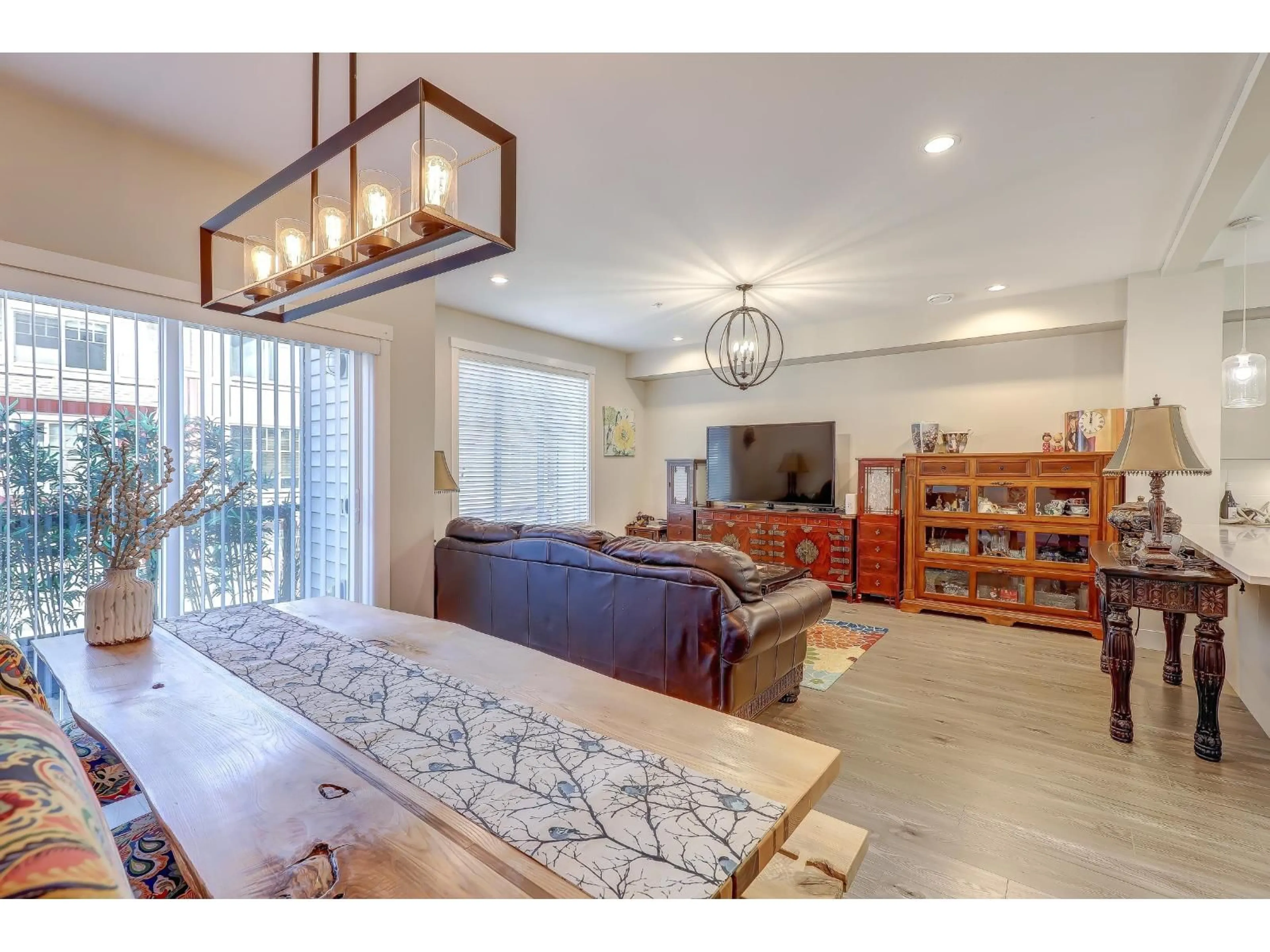 Open concept kitchen, unknown for 73 - 20498 82 AVENUE, Langley British Columbia V2Y0V1