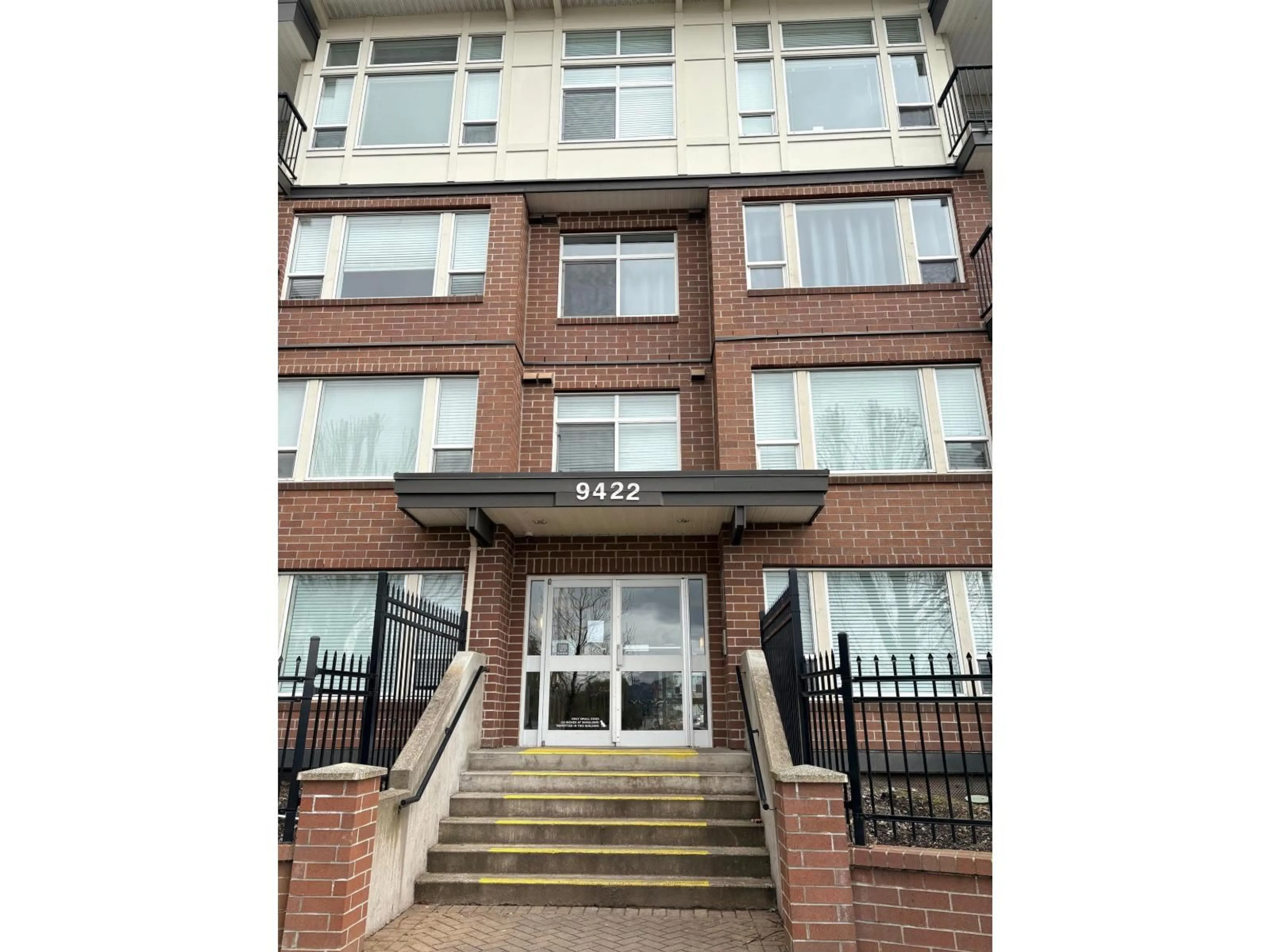 Unknown for 407 - 9422 VICTOR STREET, Chilliwack British Columbia V2P0B8