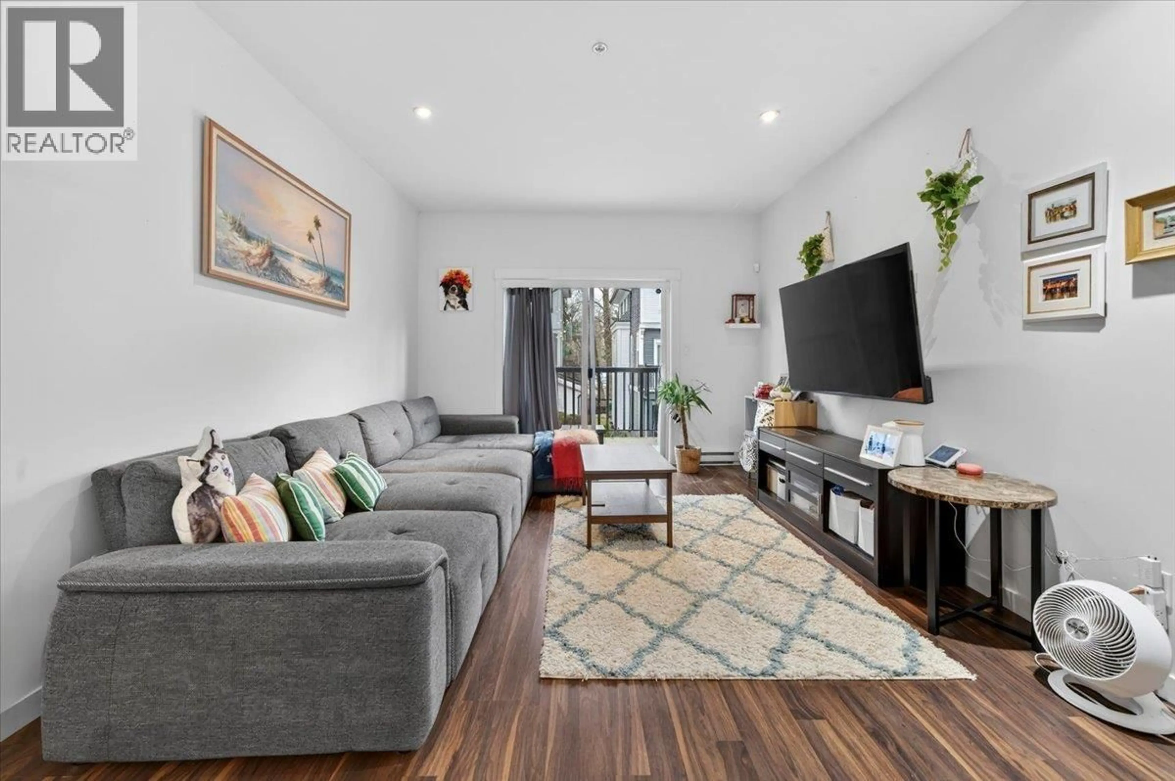 Living room with furniture, unknown for 39 - 3010 RIVERBEND DRIVE, Coquitlam British Columbia V3C0B8