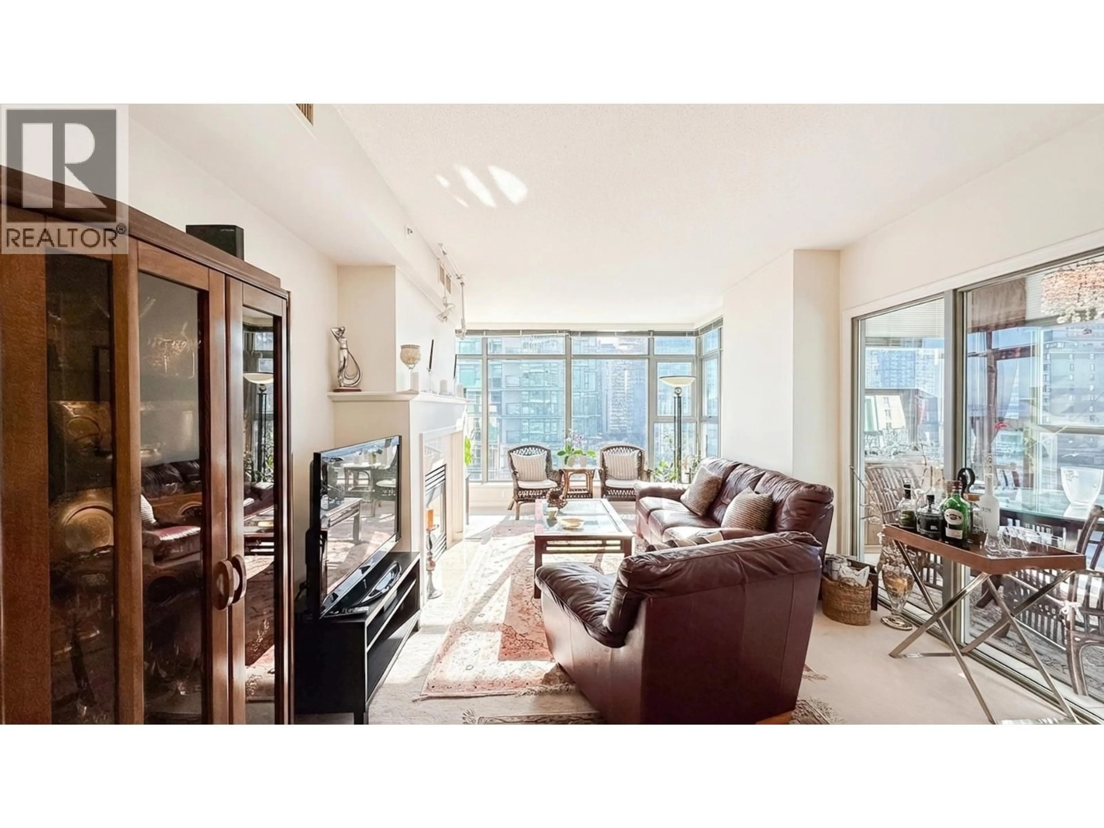 Living room with furniture, unknown for 1004 - 1710 BAYSHORE DRIVE, Vancouver British Columbia V6G3G4