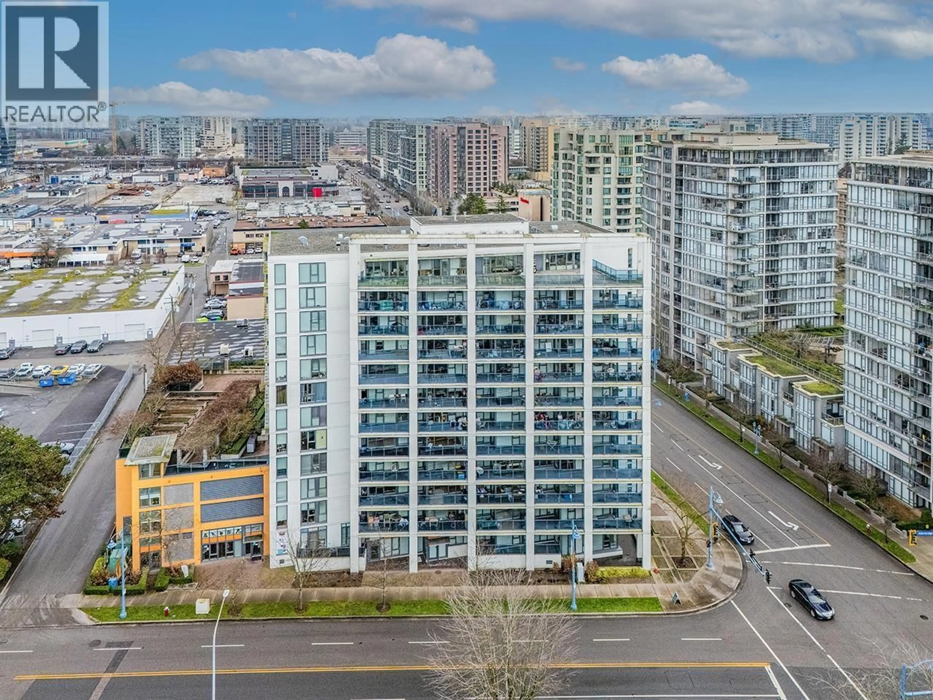 A pic from outside/outdoor area/front of a property/back of a property/a pic from drone, city buildings view from balcony for 909 - 7117 ELMBRIDGE WAY, Richmond British Columbia V6X0J2