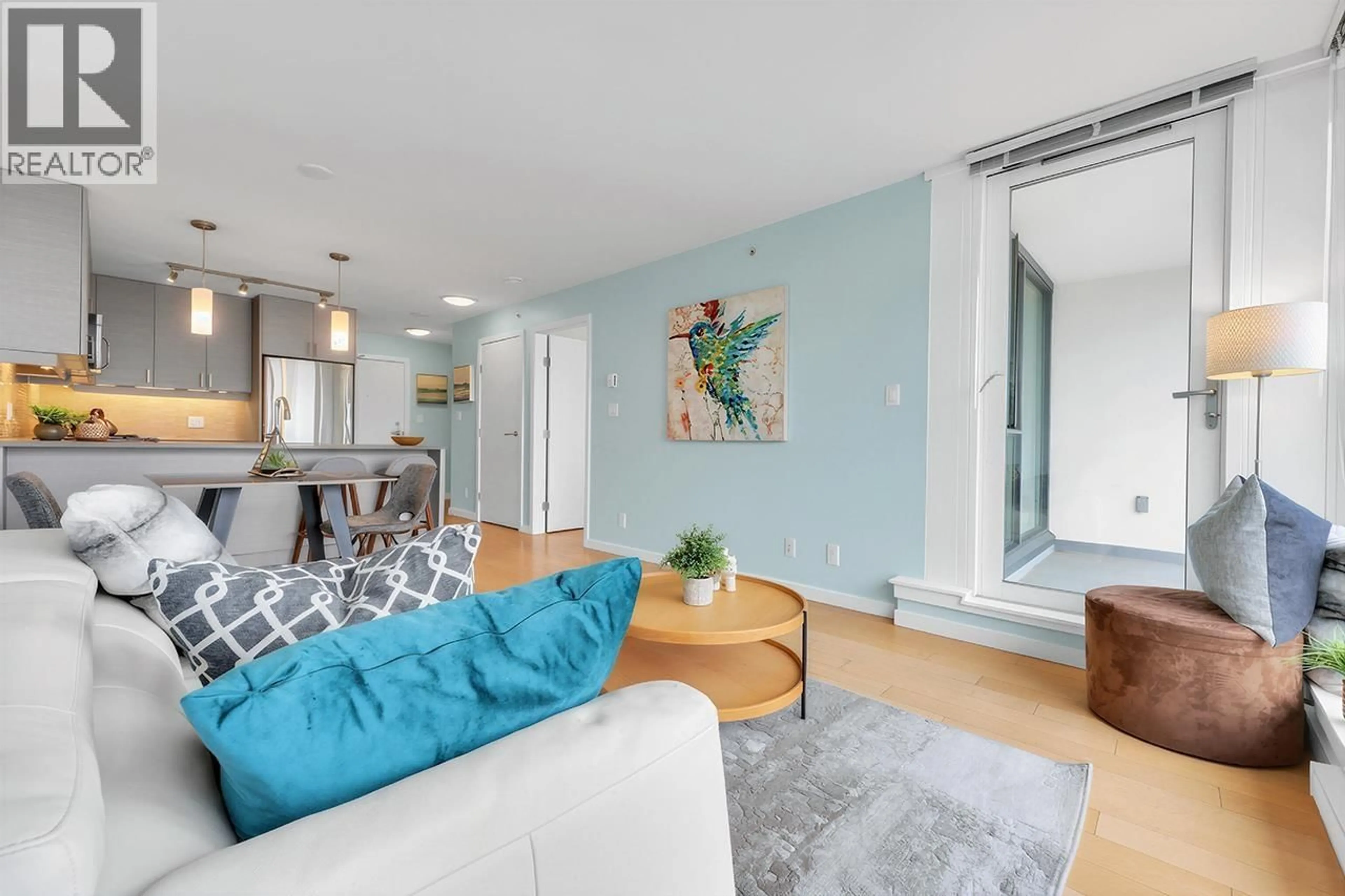 Living room with furniture, unknown for 909 - 7117 ELMBRIDGE WAY, Richmond British Columbia V6X0J2