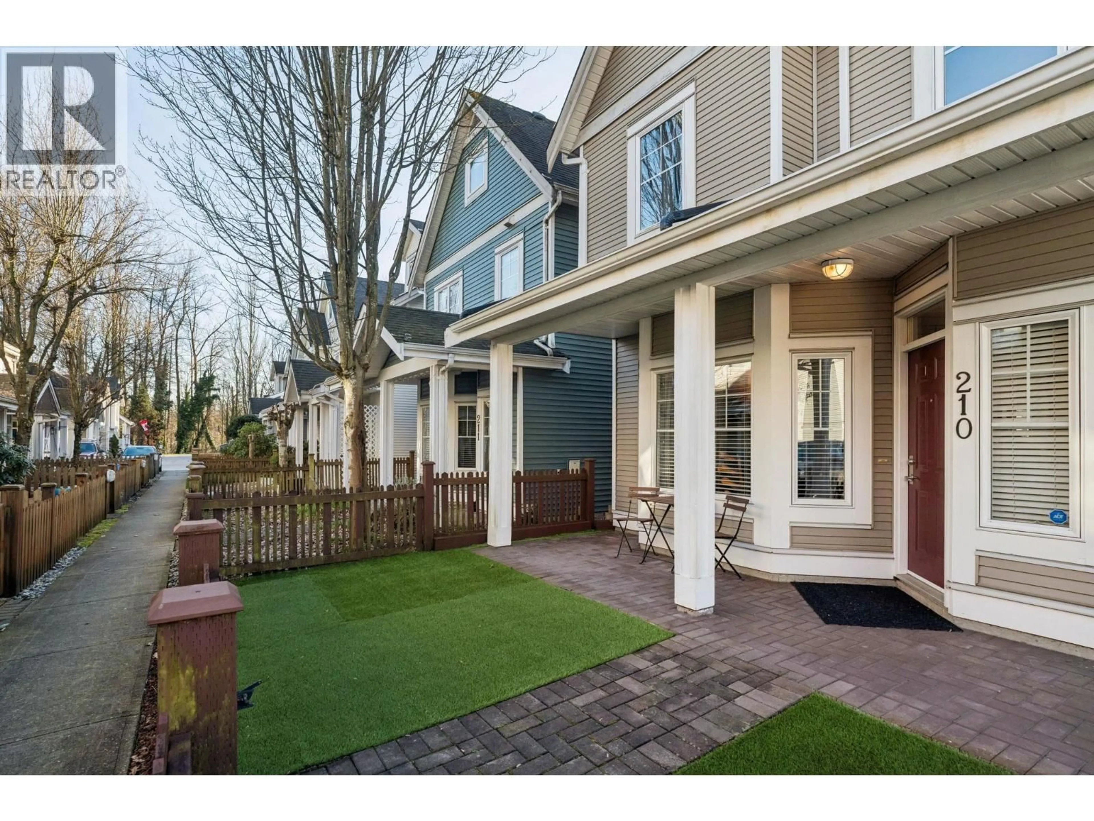 Unknown for 210 - 3000 RIVERBEND DRIVE, Coquitlam British Columbia V3C6R1