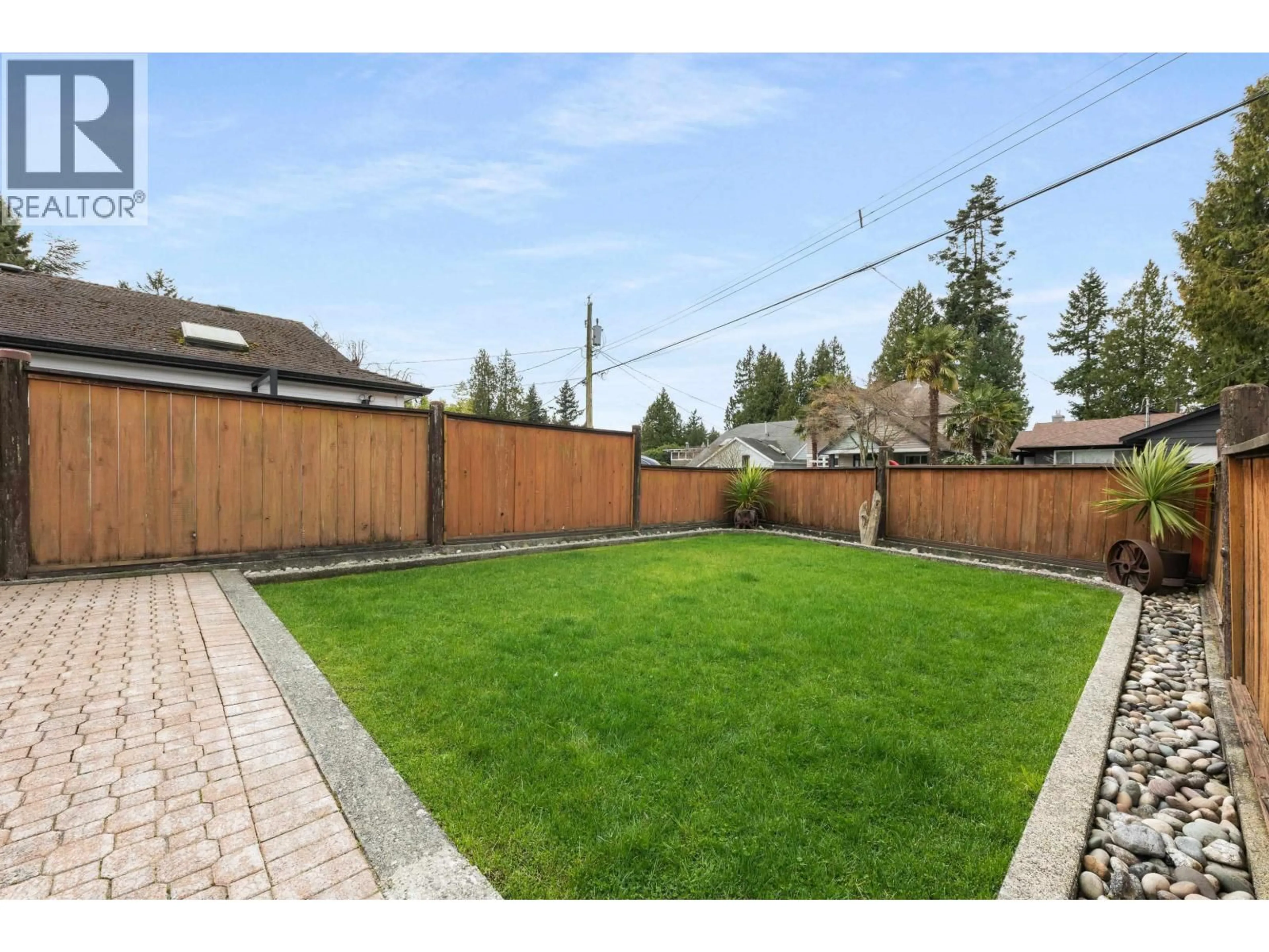 Patio, street for 1660 BRAID ROAD, Delta British Columbia V4L1T4