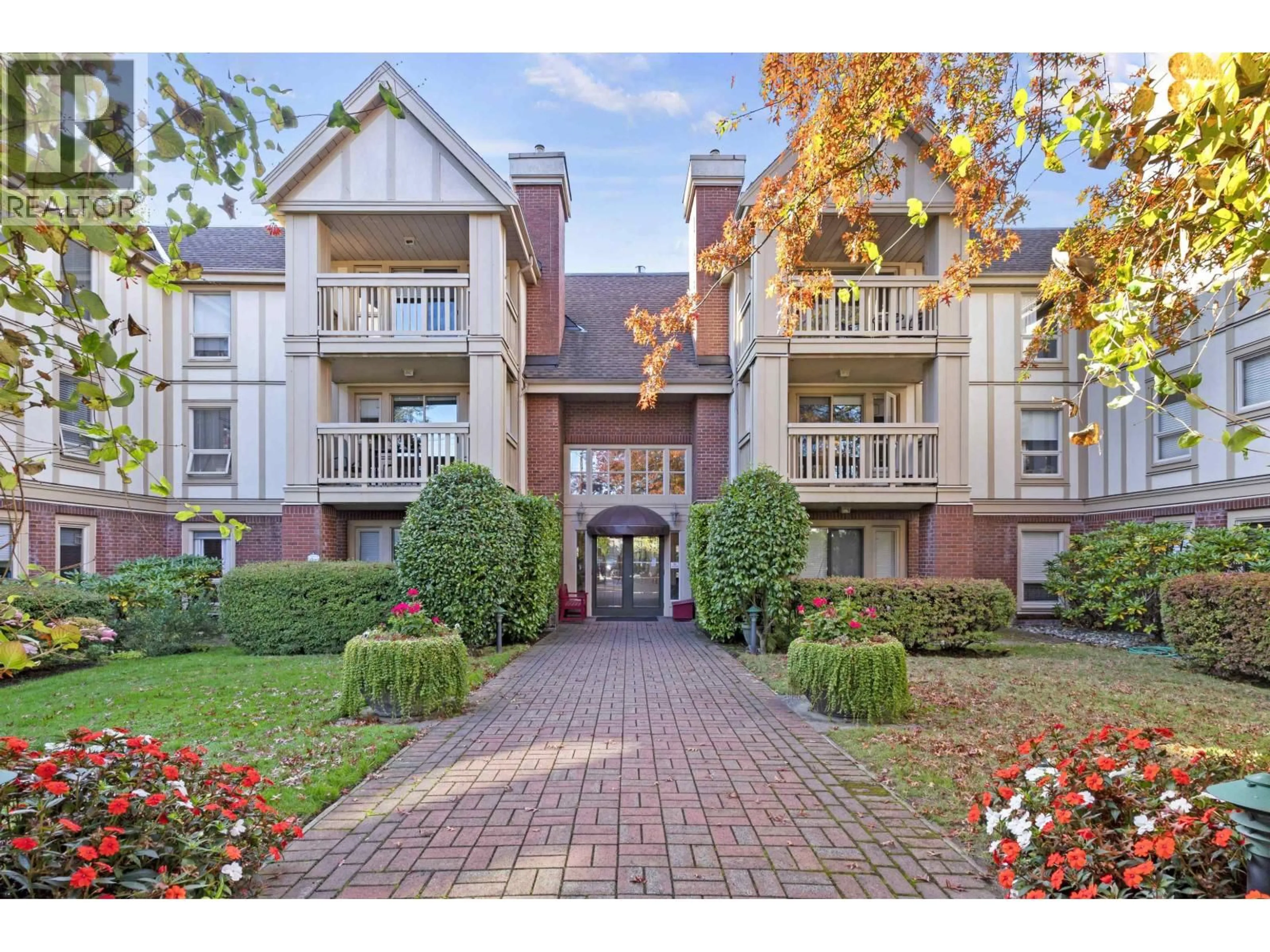 Unknown for 205 - 843 22ND STREET, West Vancouver British Columbia V7V4C1