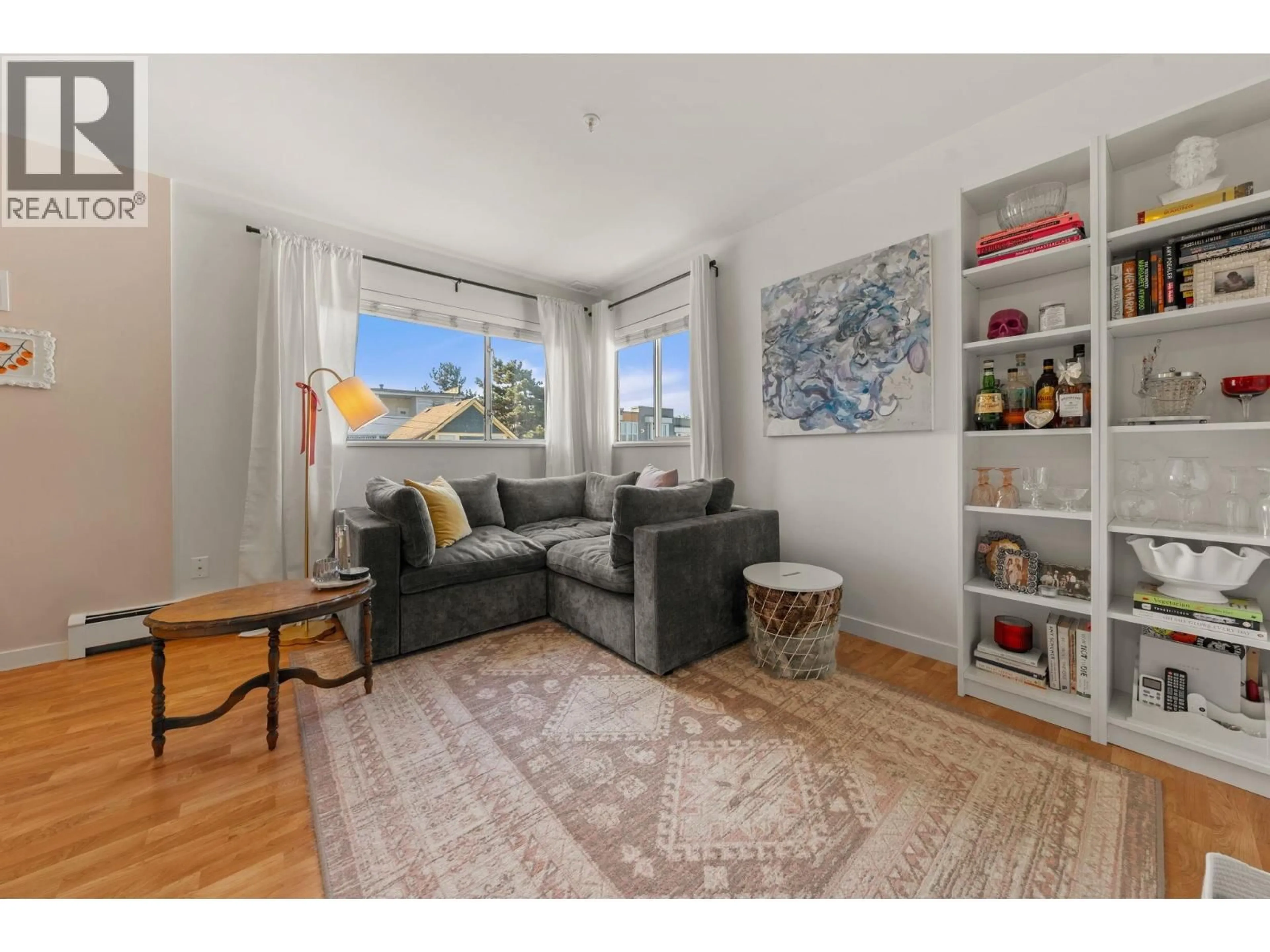 Living room with furniture, unknown for 305 - 33 TEMPLETON DRIVE, Vancouver British Columbia V5L3C9