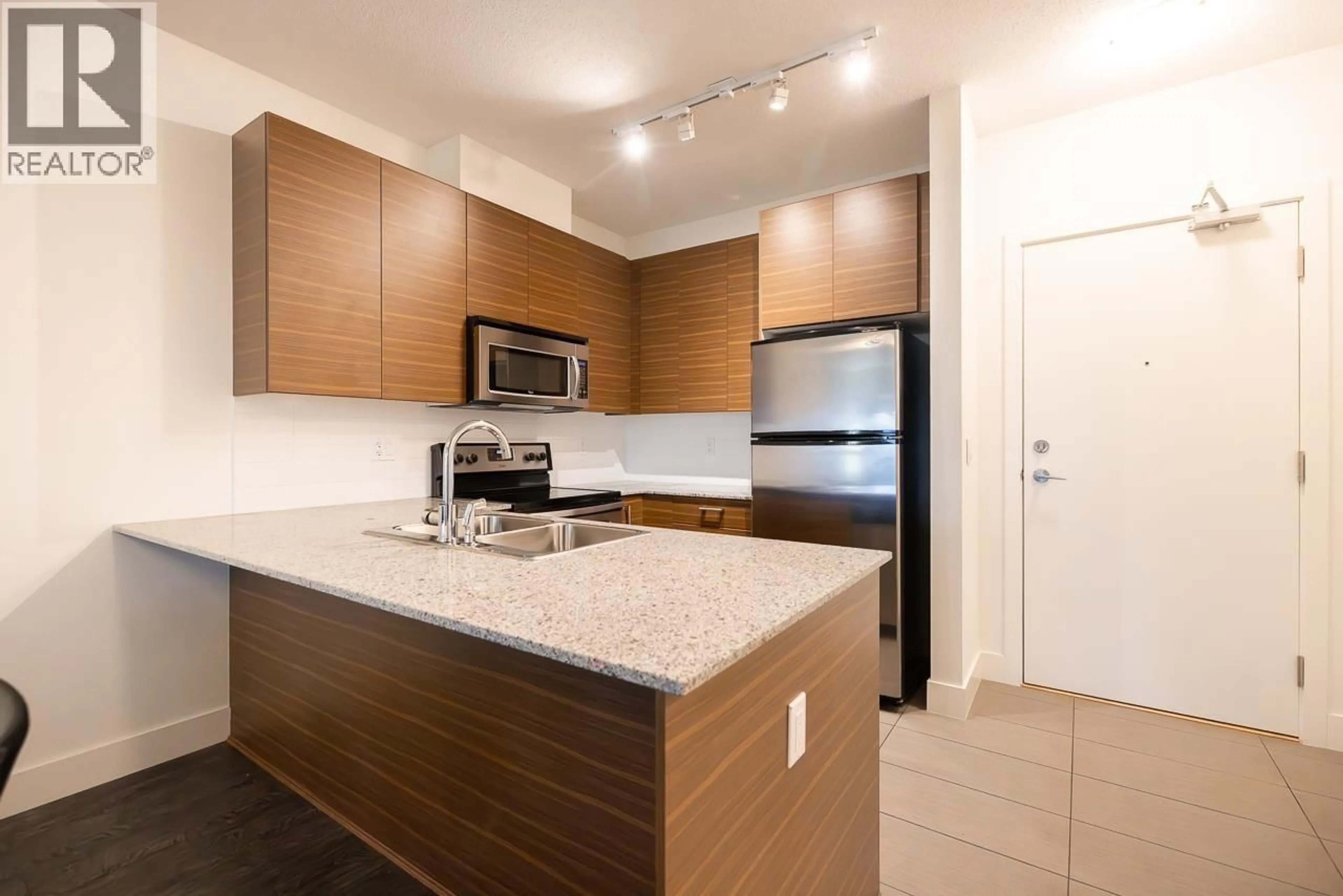 Standard kitchen, unknown for 406 - 5788 SIDLEY STREET, Burnaby British Columbia V5J0E4