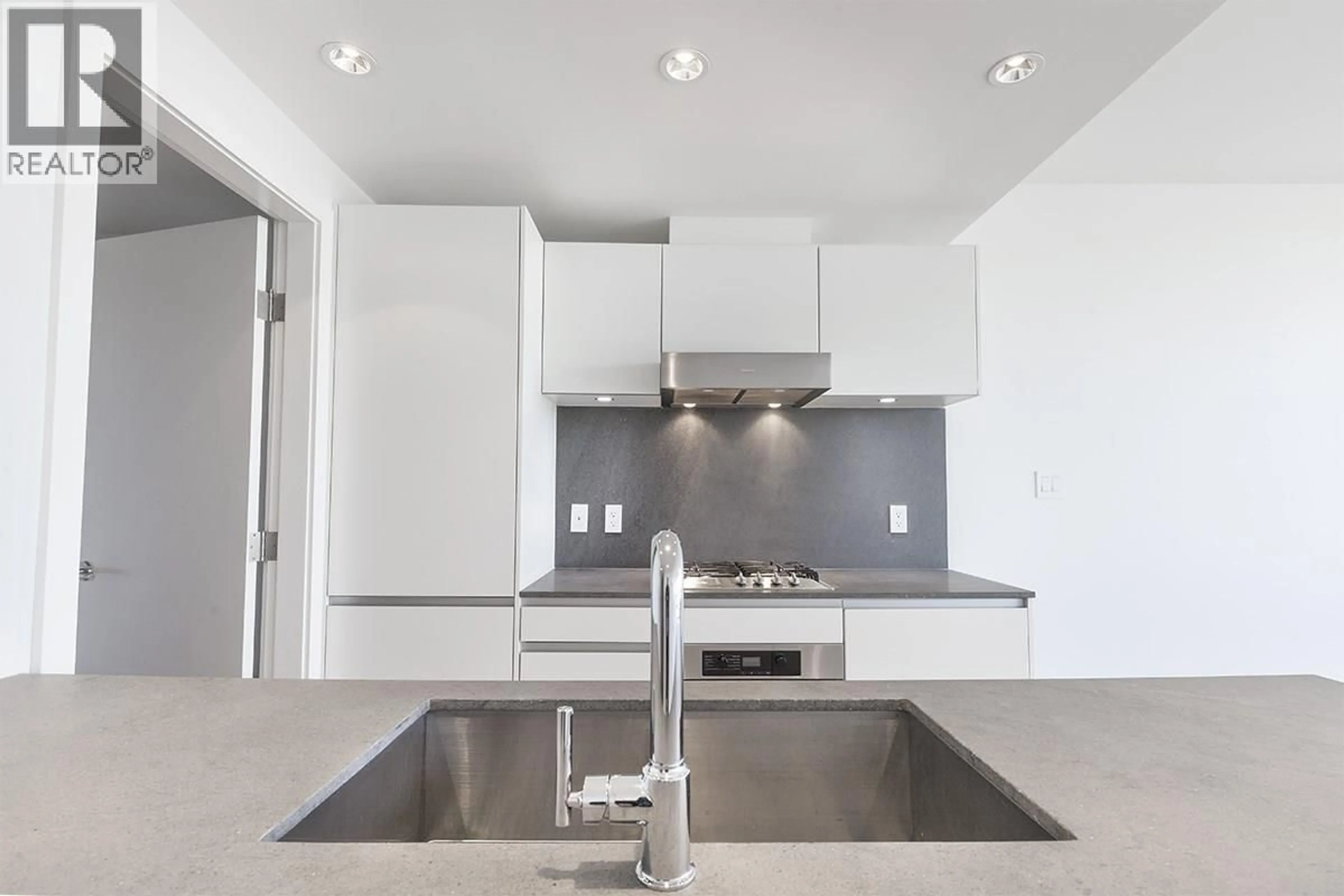 Contemporary kitchen, unknown for 1001 - 8588 CORNISH STREET, Vancouver British Columbia V6P0C1