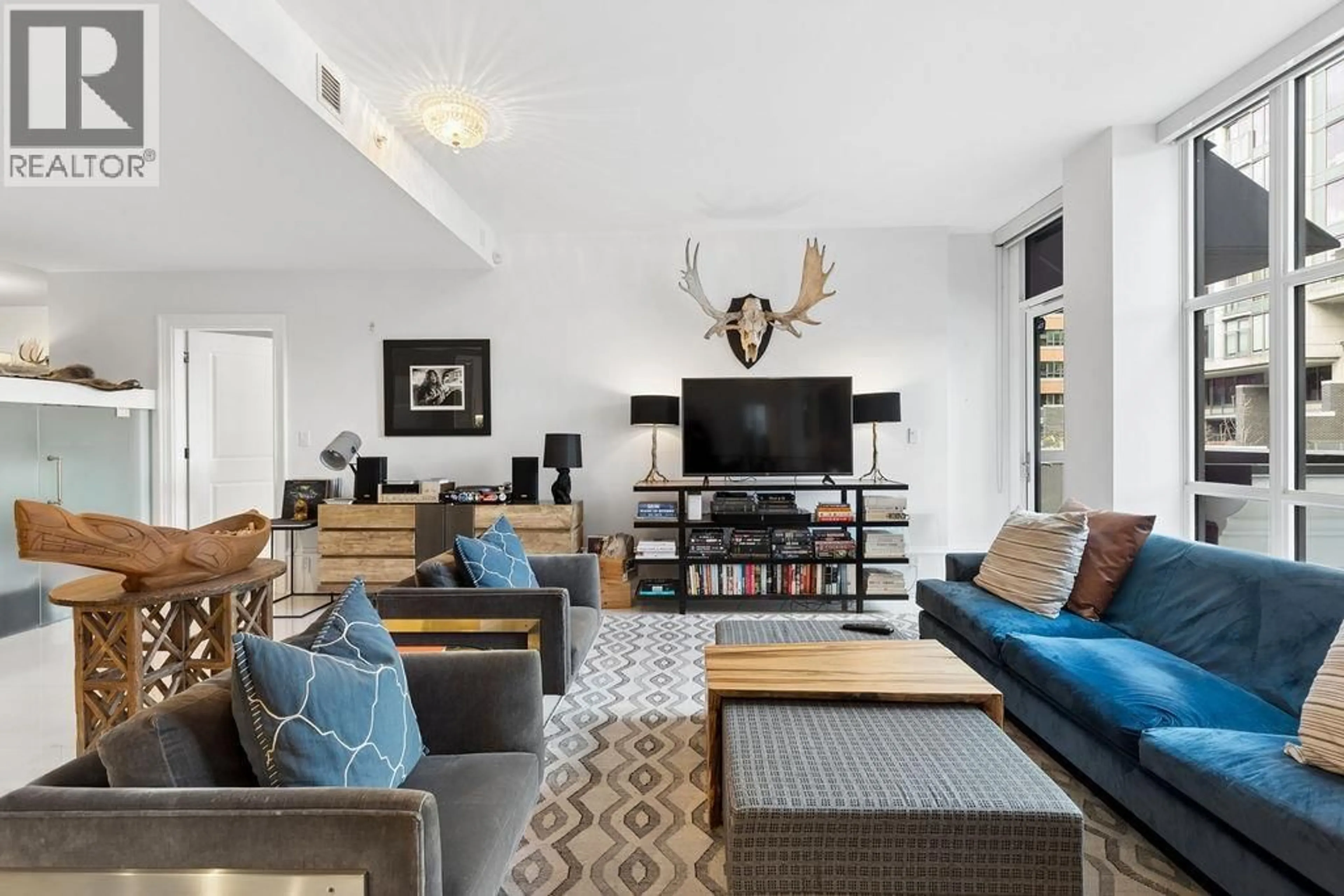 Living room with furniture, unknown for 304 - 1102 HORNBY STREET, Vancouver British Columbia V6Z1V8