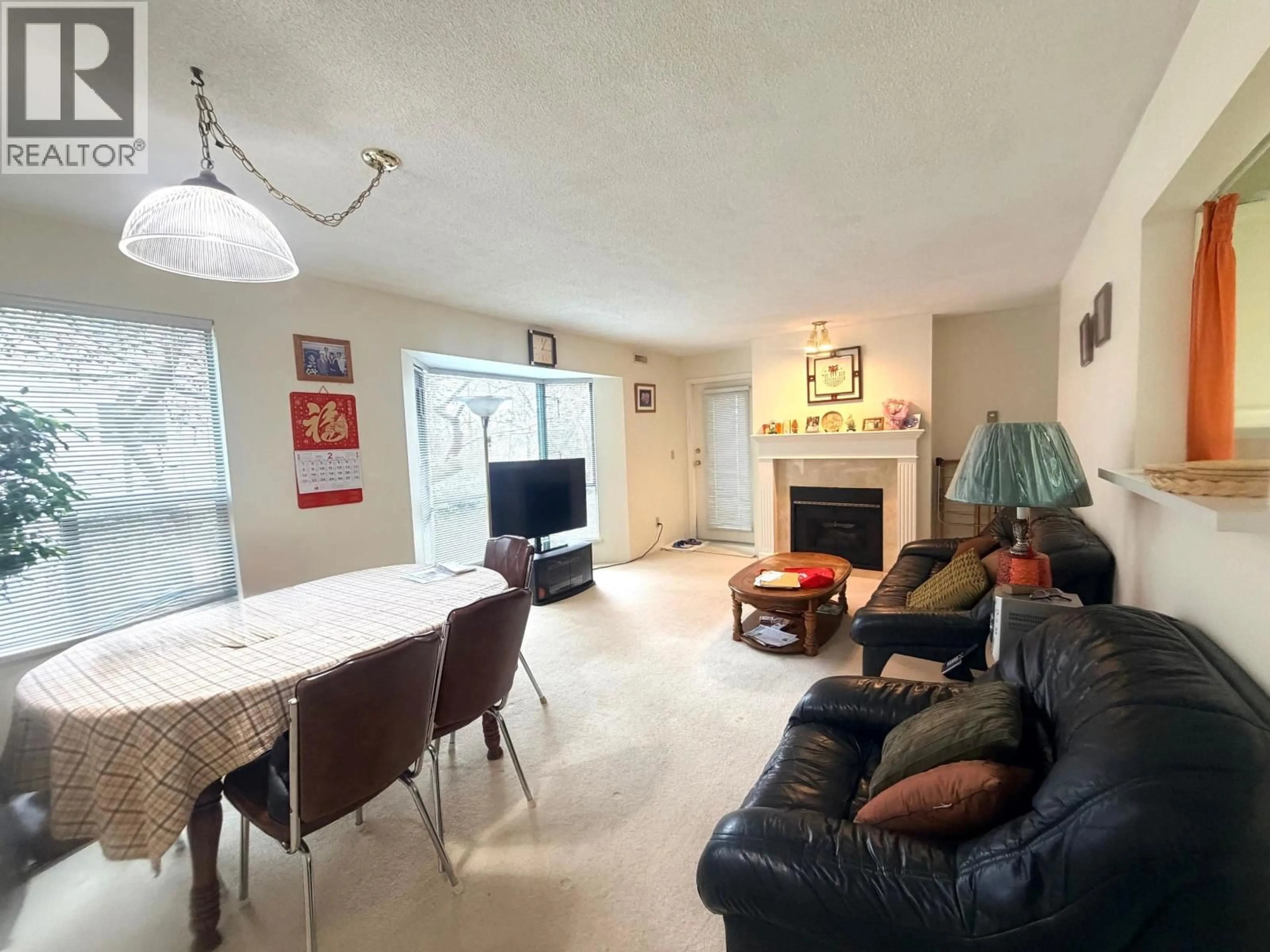 Unknown for 203 - 5250 VICTORY STREET, Burnaby British Columbia V5J5H2