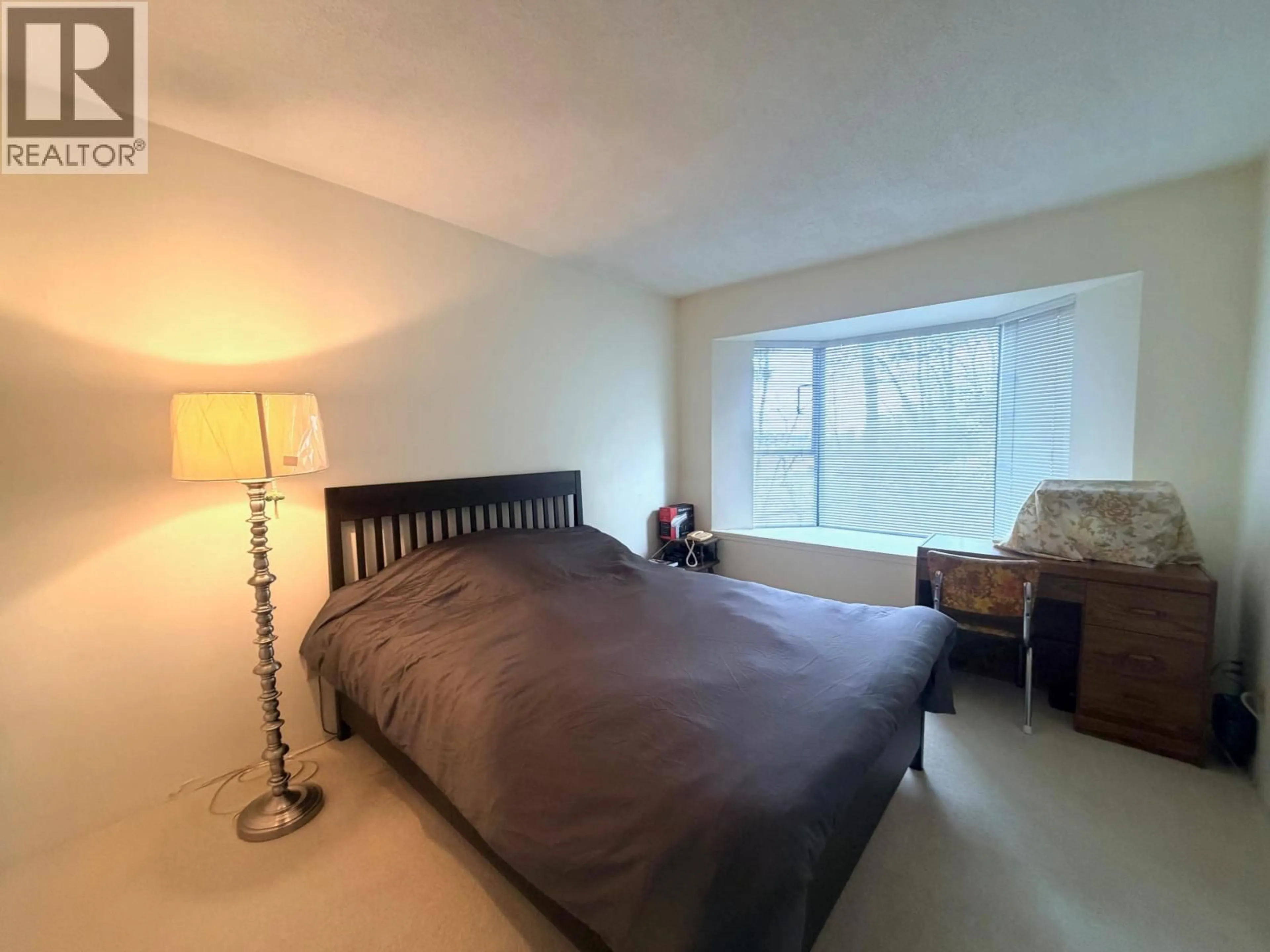 A pic of a room for 203 - 5250 VICTORY STREET, Burnaby British Columbia V5J5H2