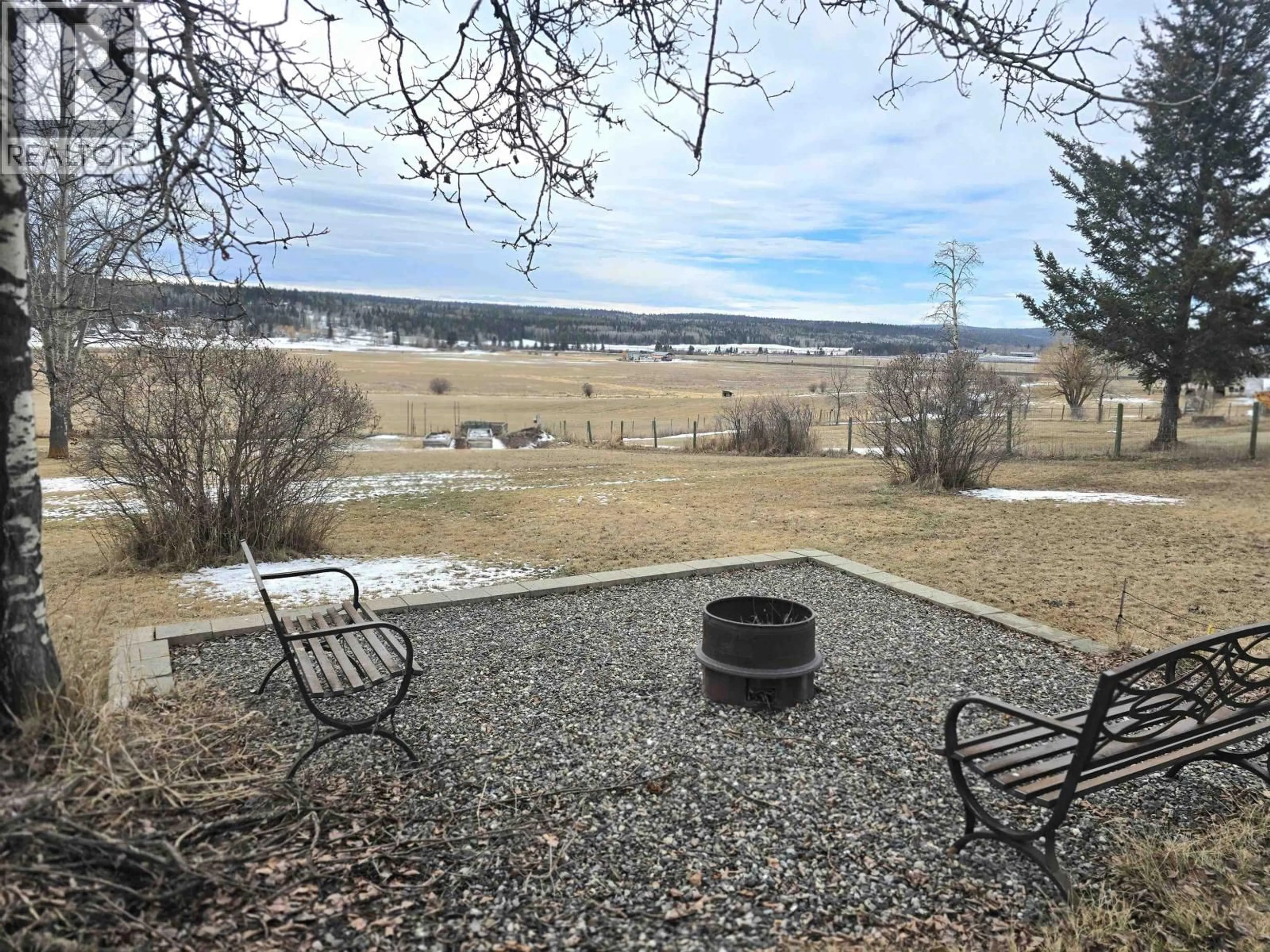 Patio, water/lake/river/ocean view for 6072 LAKESHORE DRIVE, Horse Lake British Columbia V0K2E3