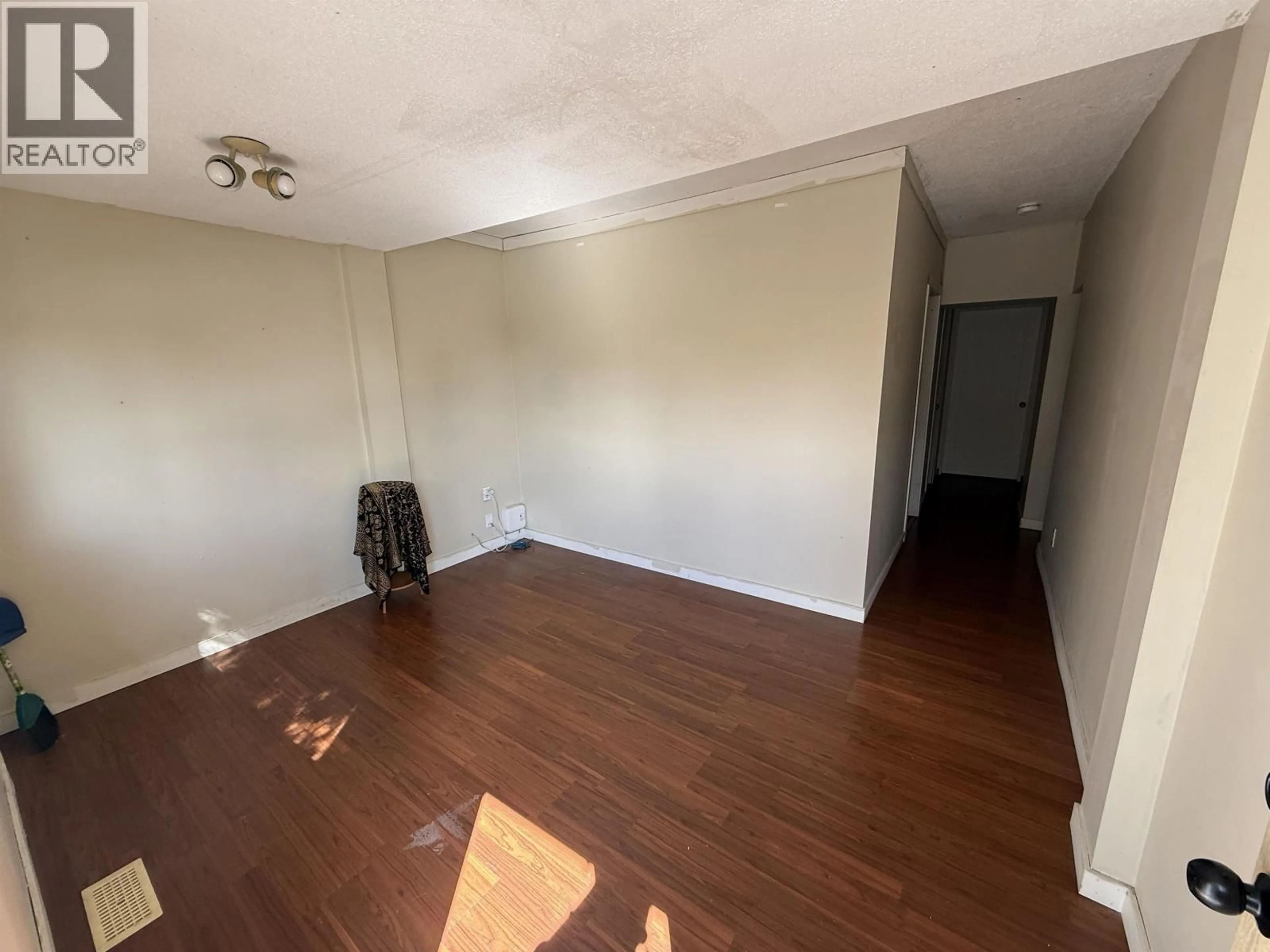 A pic of a room for 301 41ST AVENUE, Vancouver British Columbia V5W1N9