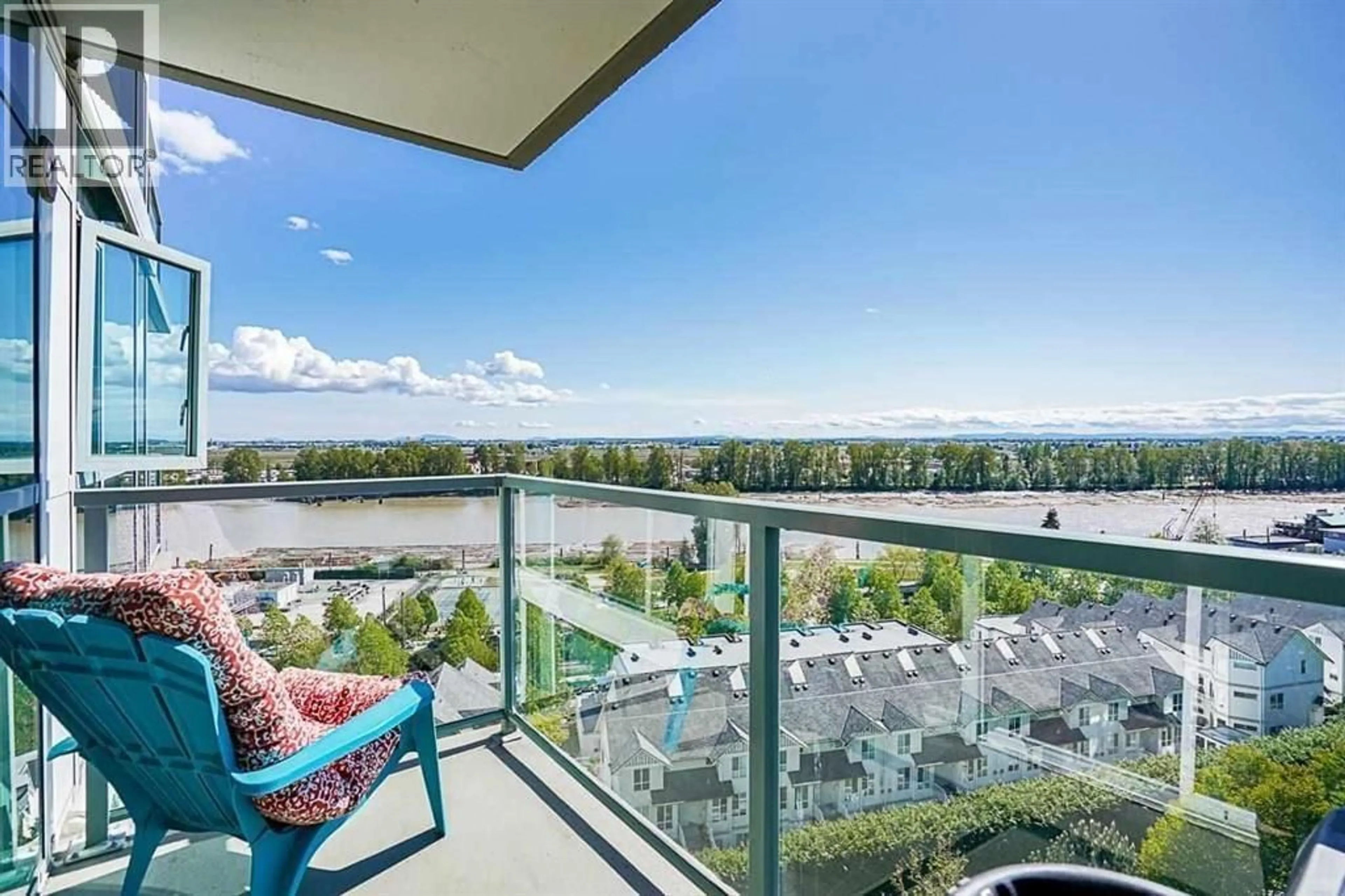 Balcony in the apartment, water/lake/river/ocean view for 1202 - 2763 CHANDLERY PLACE, Vancouver British Columbia V5S4V4