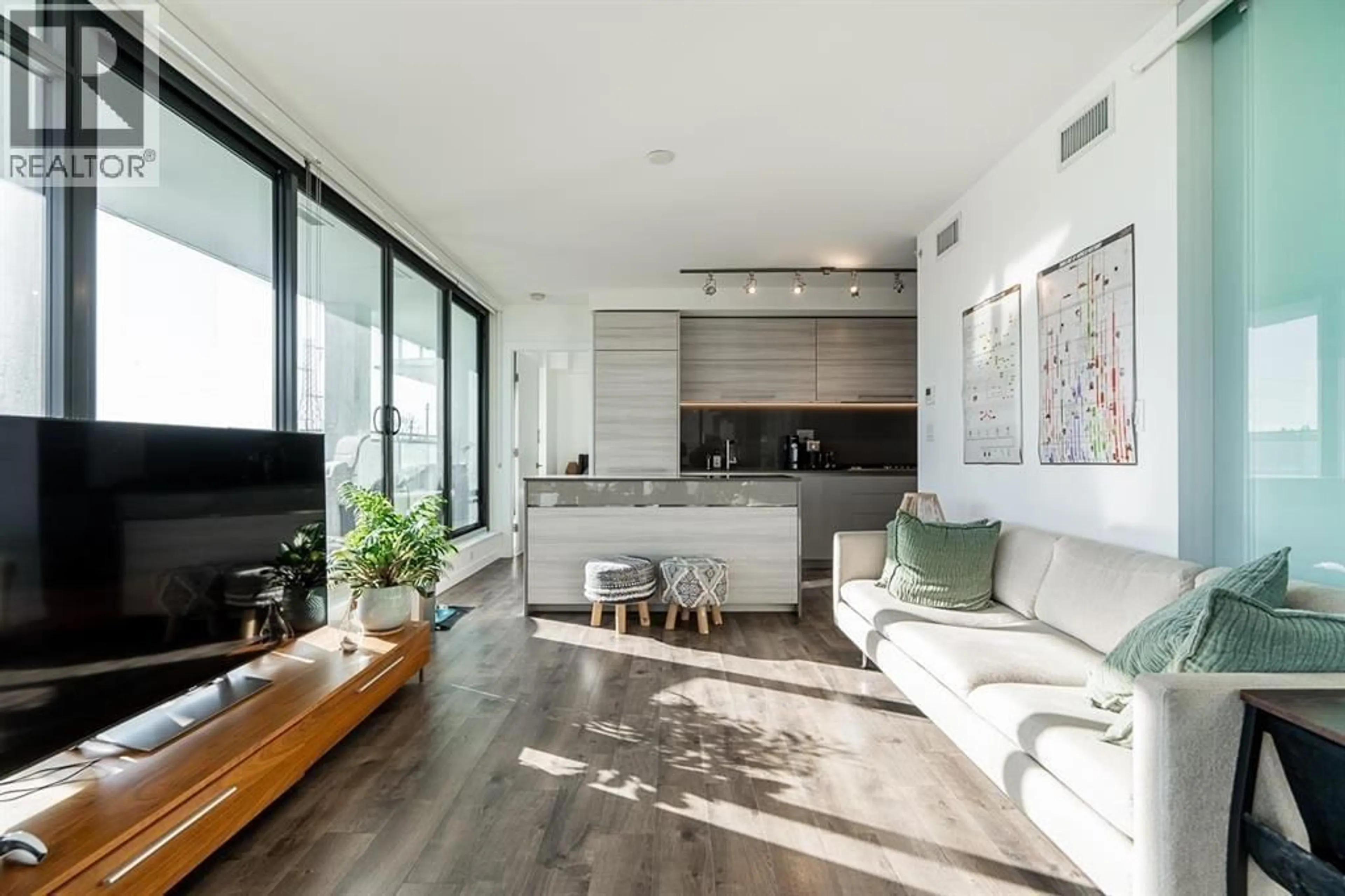 Living room with furniture, unknown for 303 - 4488 JUNEAU STREET, Burnaby British Columbia V5C0M4