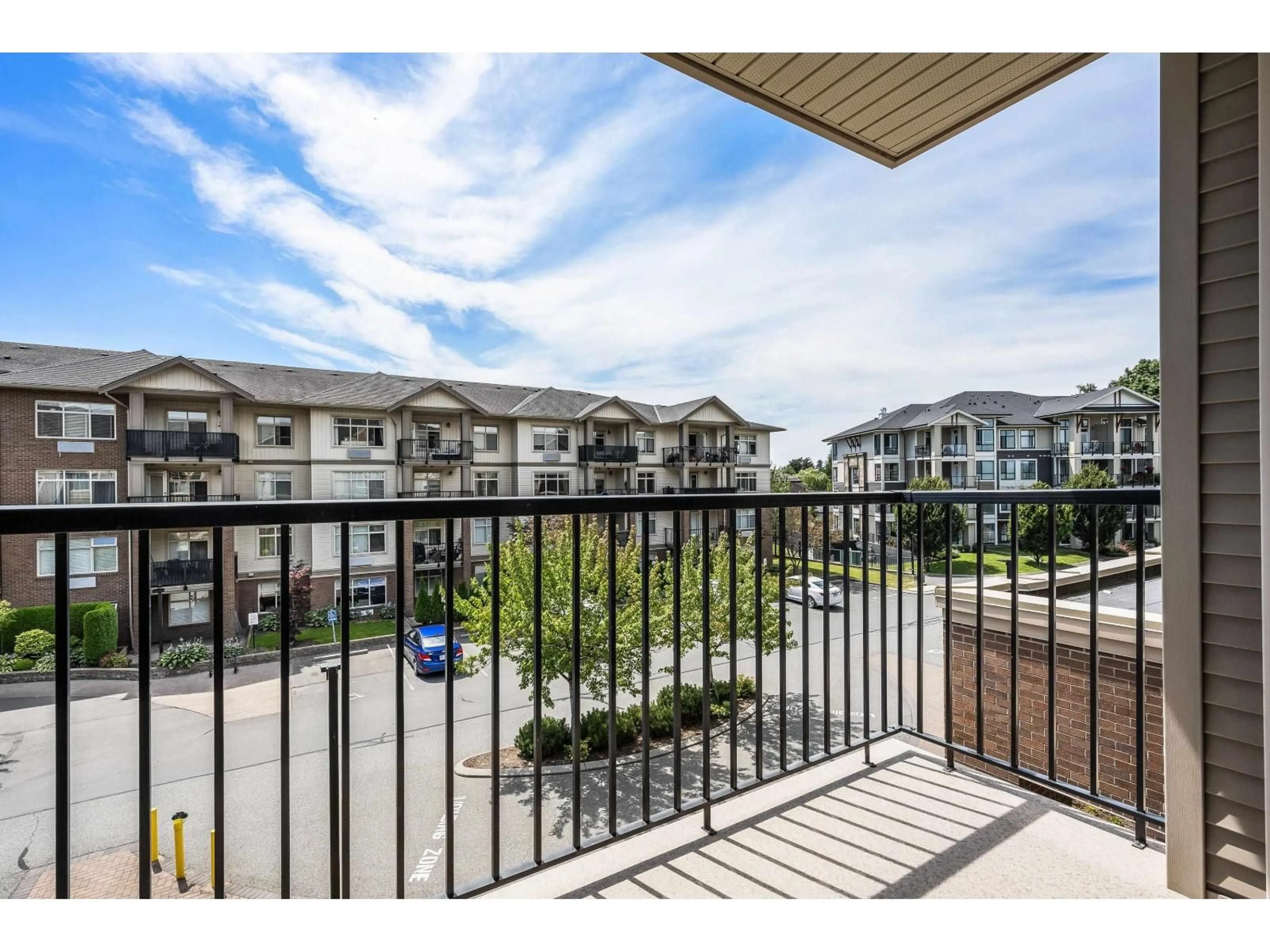 Patio, water/lake/river/ocean view for 320 - 45769 STEVENSON ROAD, Chilliwack British Columbia V2R5Z2