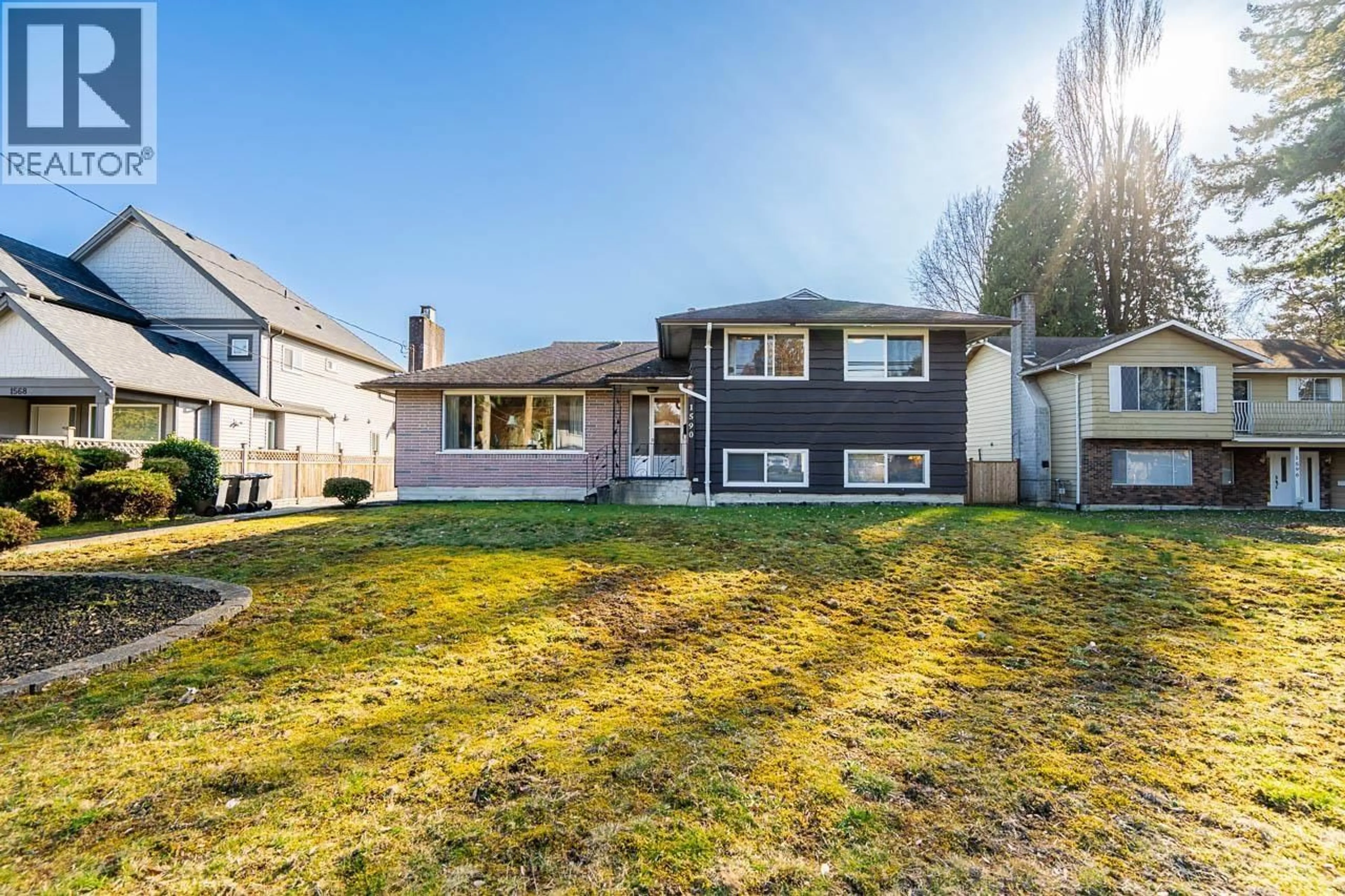 Unknown for 1590 WESTMINSTER AVENUE, Port Coquitlam British Columbia V3B1E2