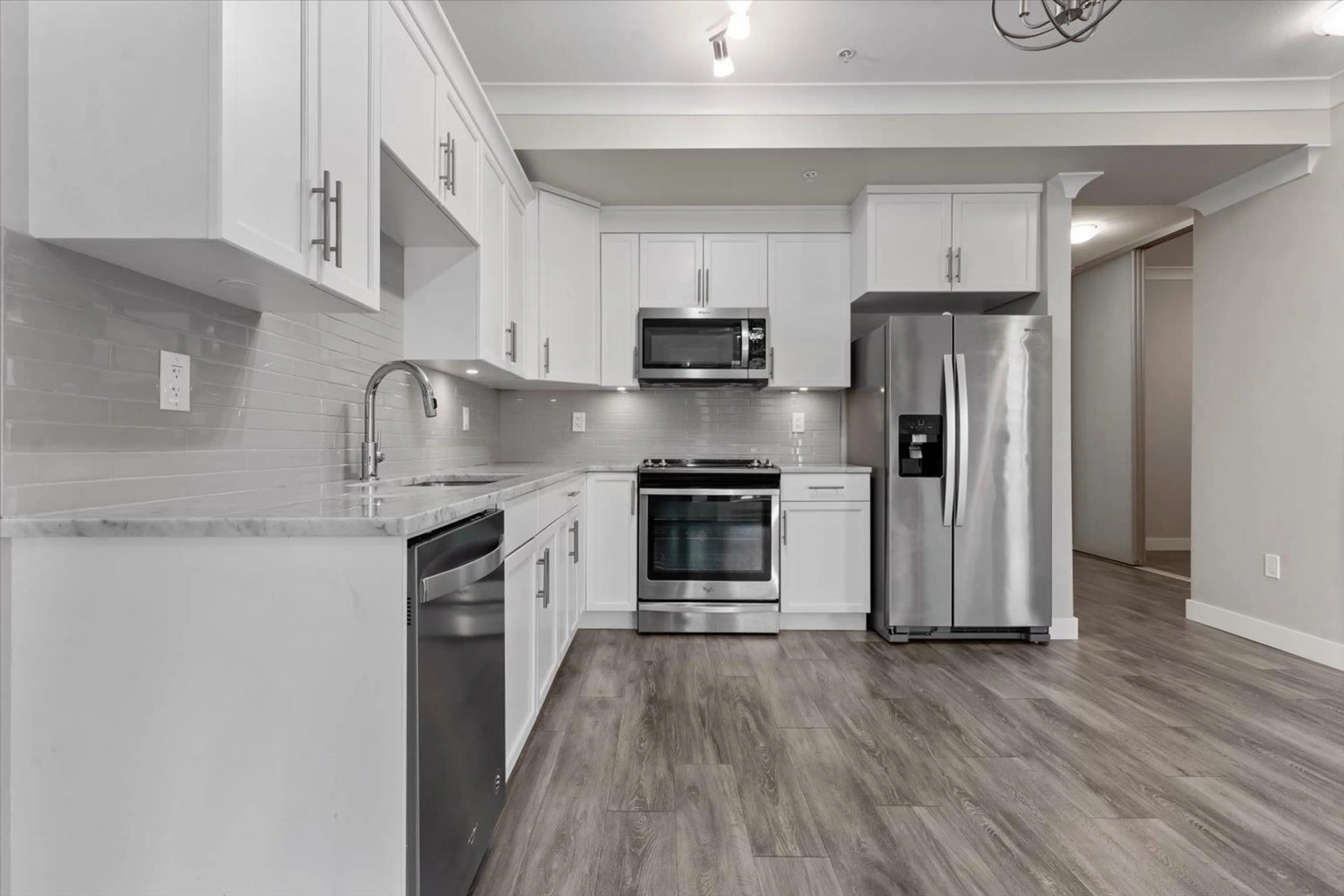 Open concept kitchen, unknown for 102 - 45761 STEVENSON ROAD, Chilliwack British Columbia V2R0Y7