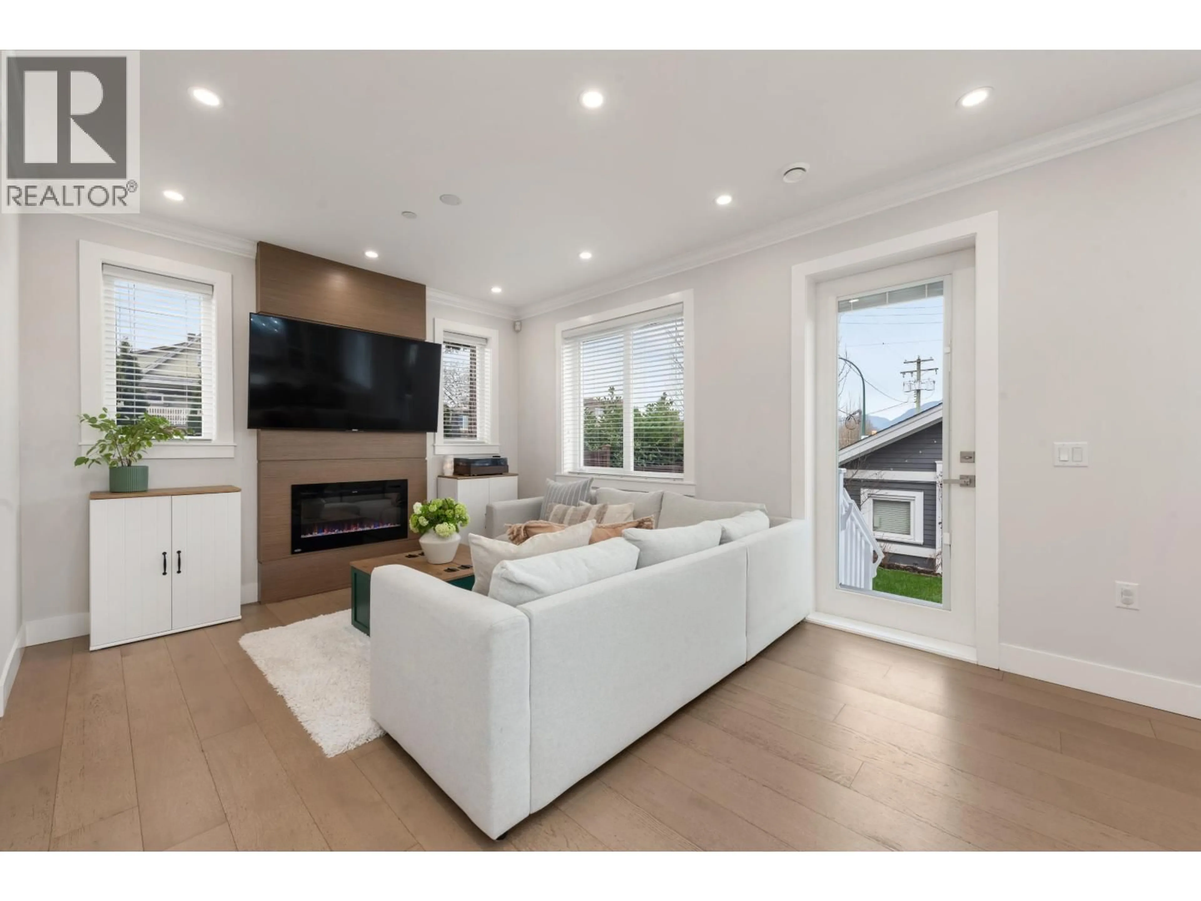 Living room with furniture, unknown for 2876 CLARK DRIVE, Vancouver British Columbia V5N0E9