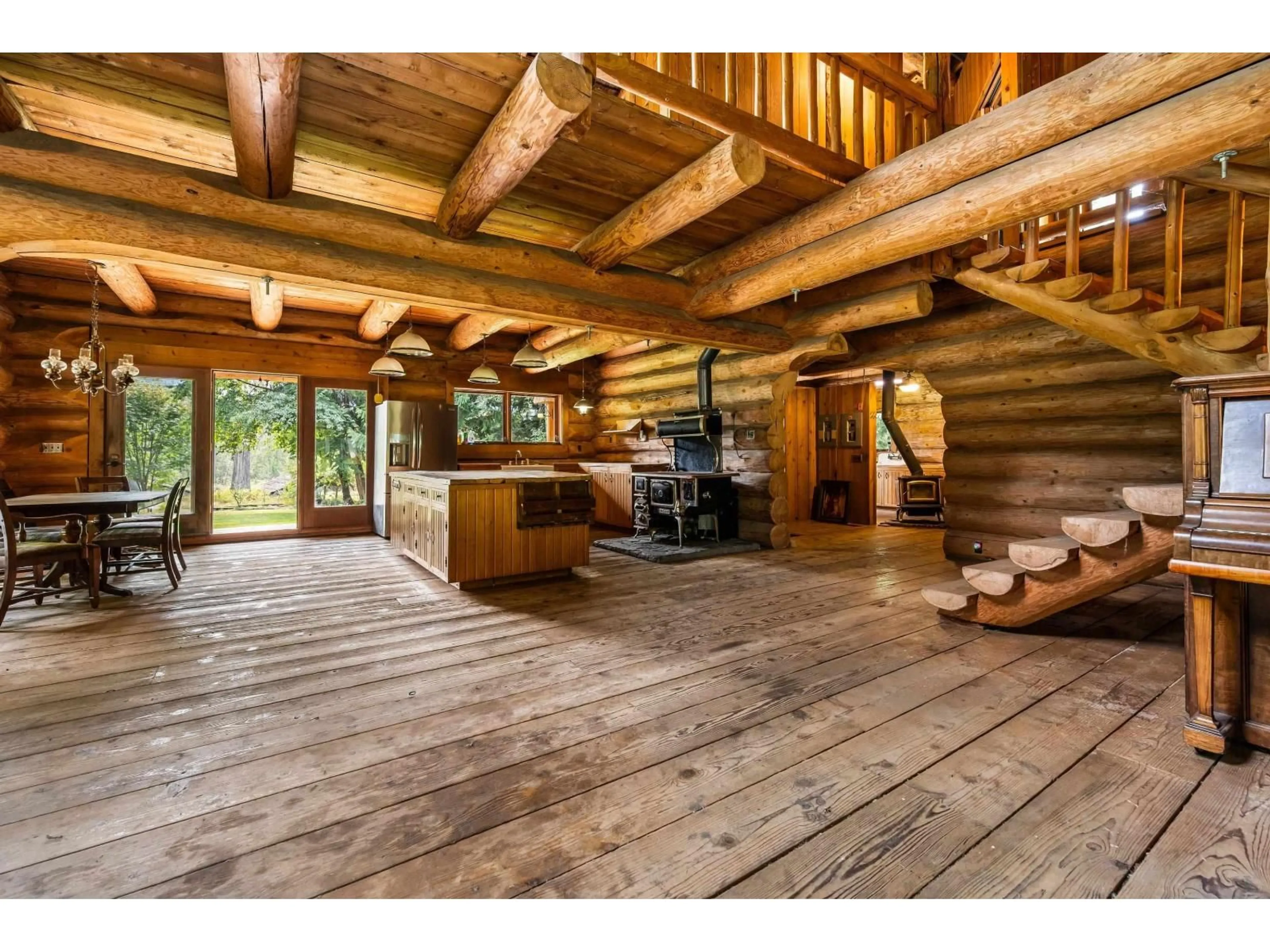 Unknown for 55270 CHILLIWACK BENCH FSR ROAD, Chilliwack British Columbia V4Z1B3