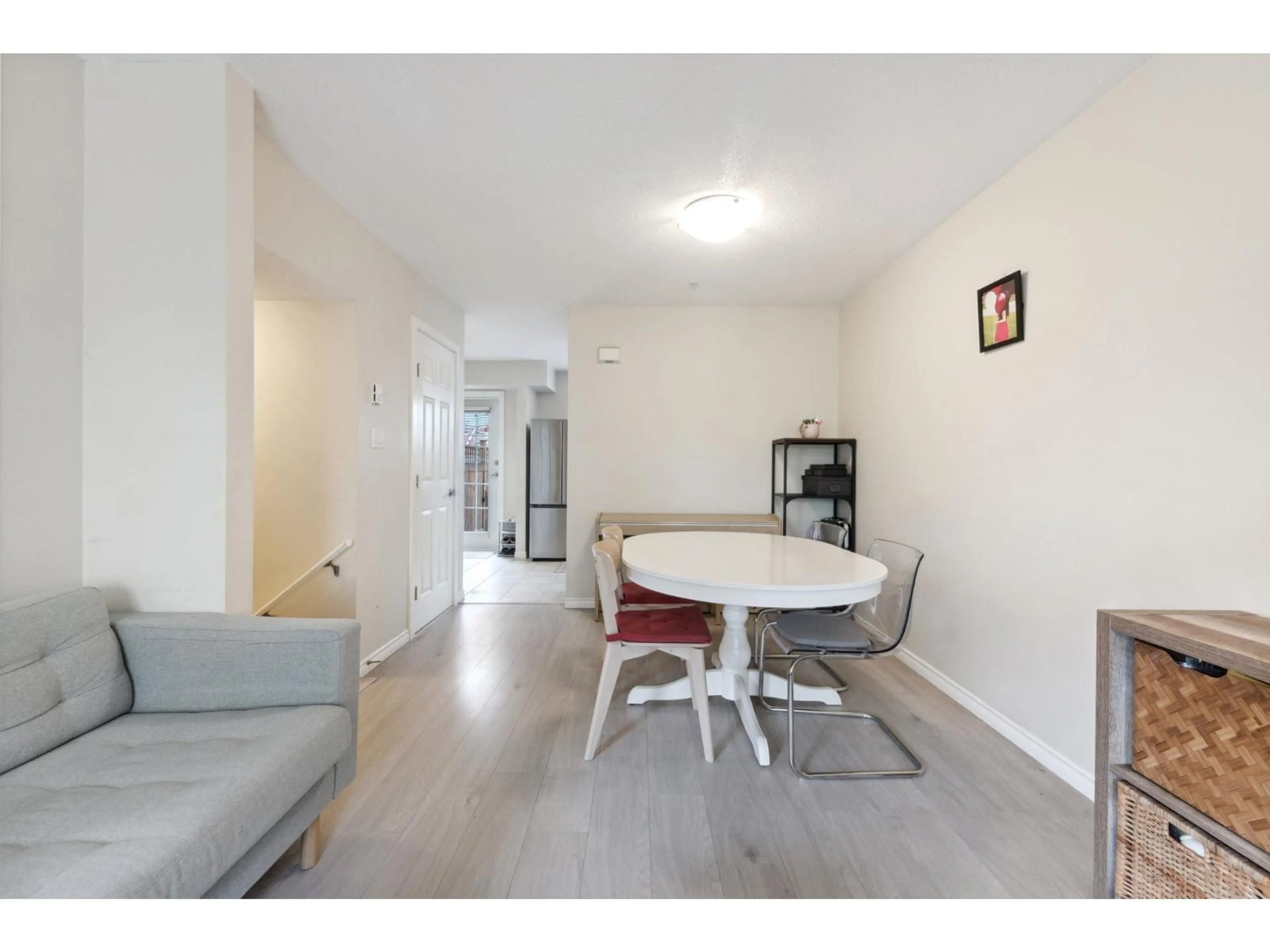 A pic of a room for 39 - 14855 100 AVENUE, Surrey British Columbia V3R2W1