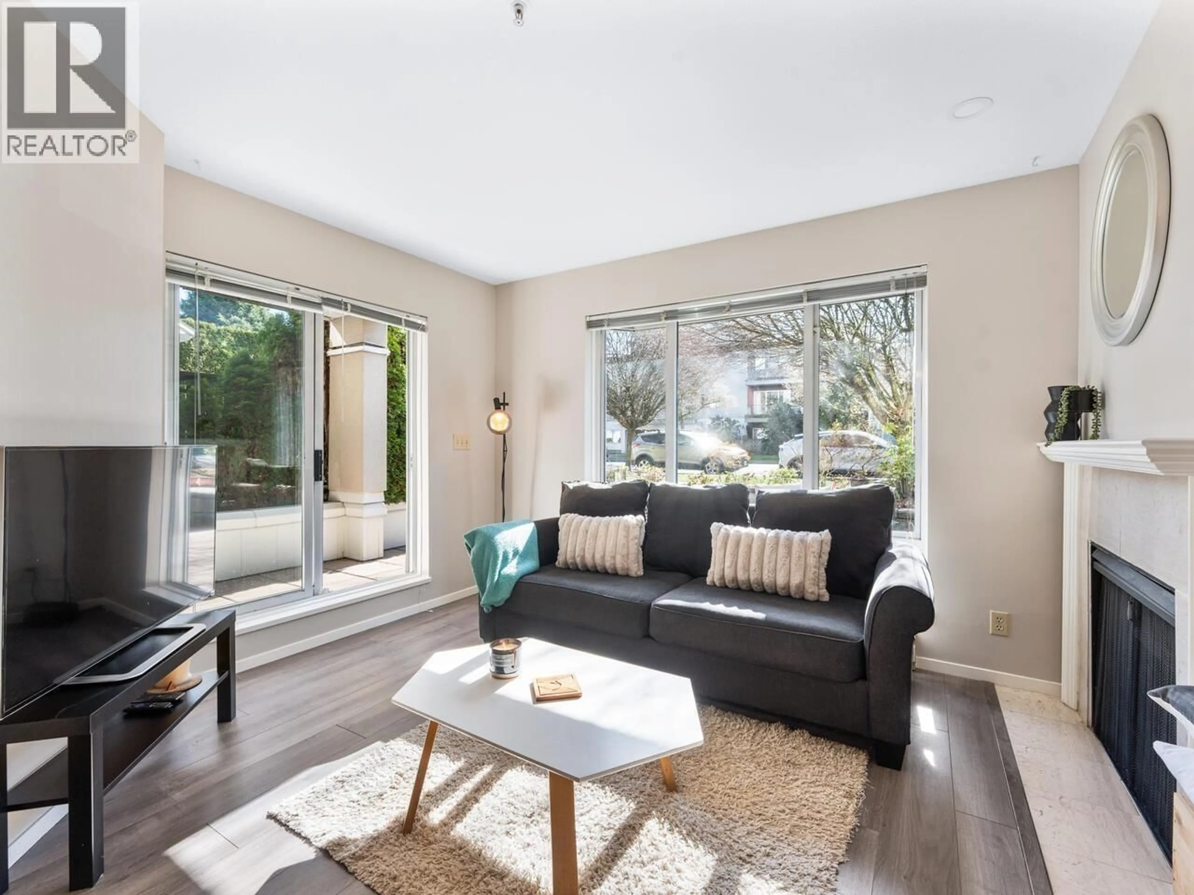 Living room with furniture, unknown for 102 - 2195 5TH AVENUE, Vancouver British Columbia V6K1S1