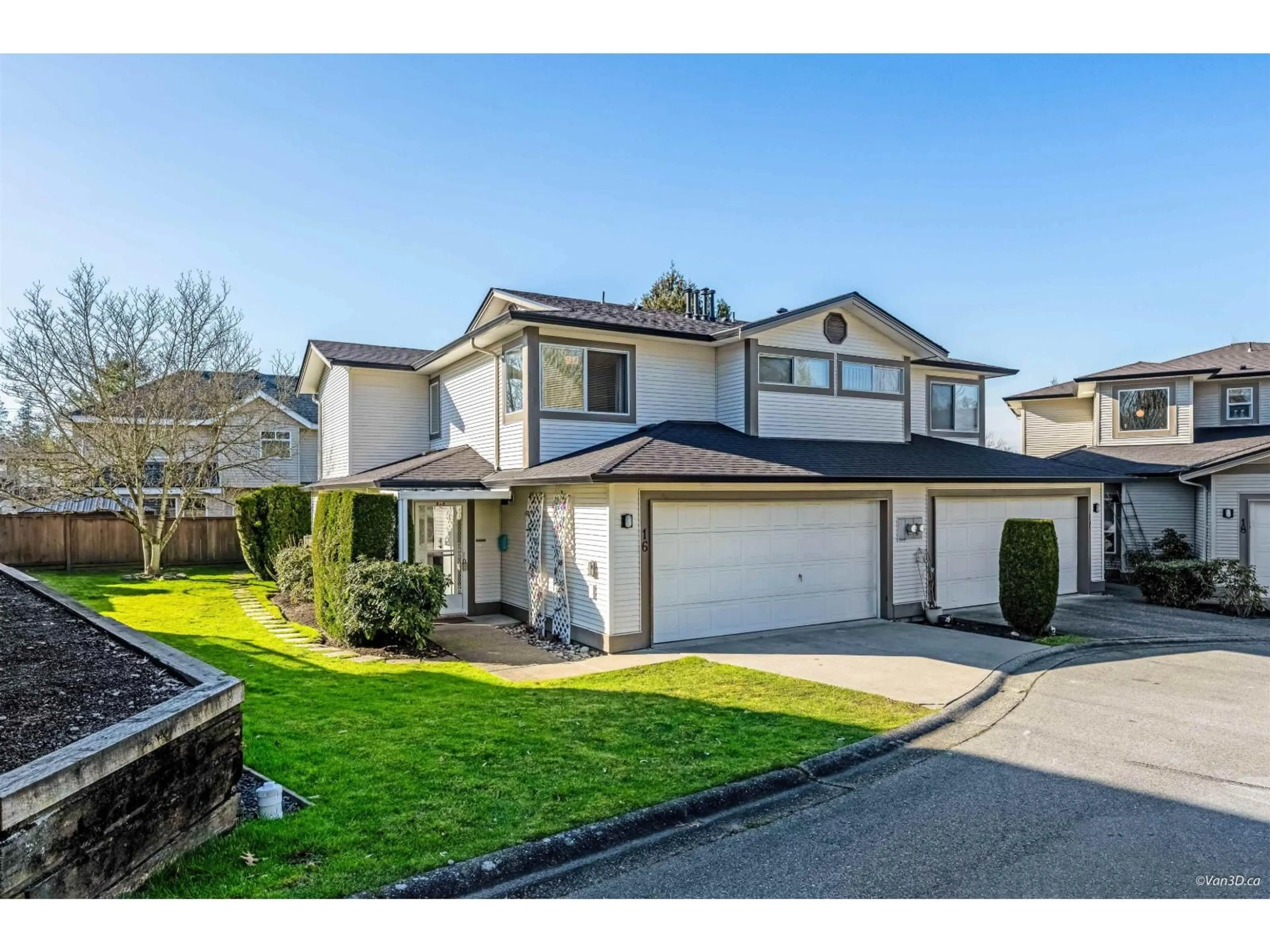 A pic from outside/outdoor area/front of a property/back of a property/a pic from drone, street for 16 - 20881 87 AVENUE, Langley British Columbia V1M3X1