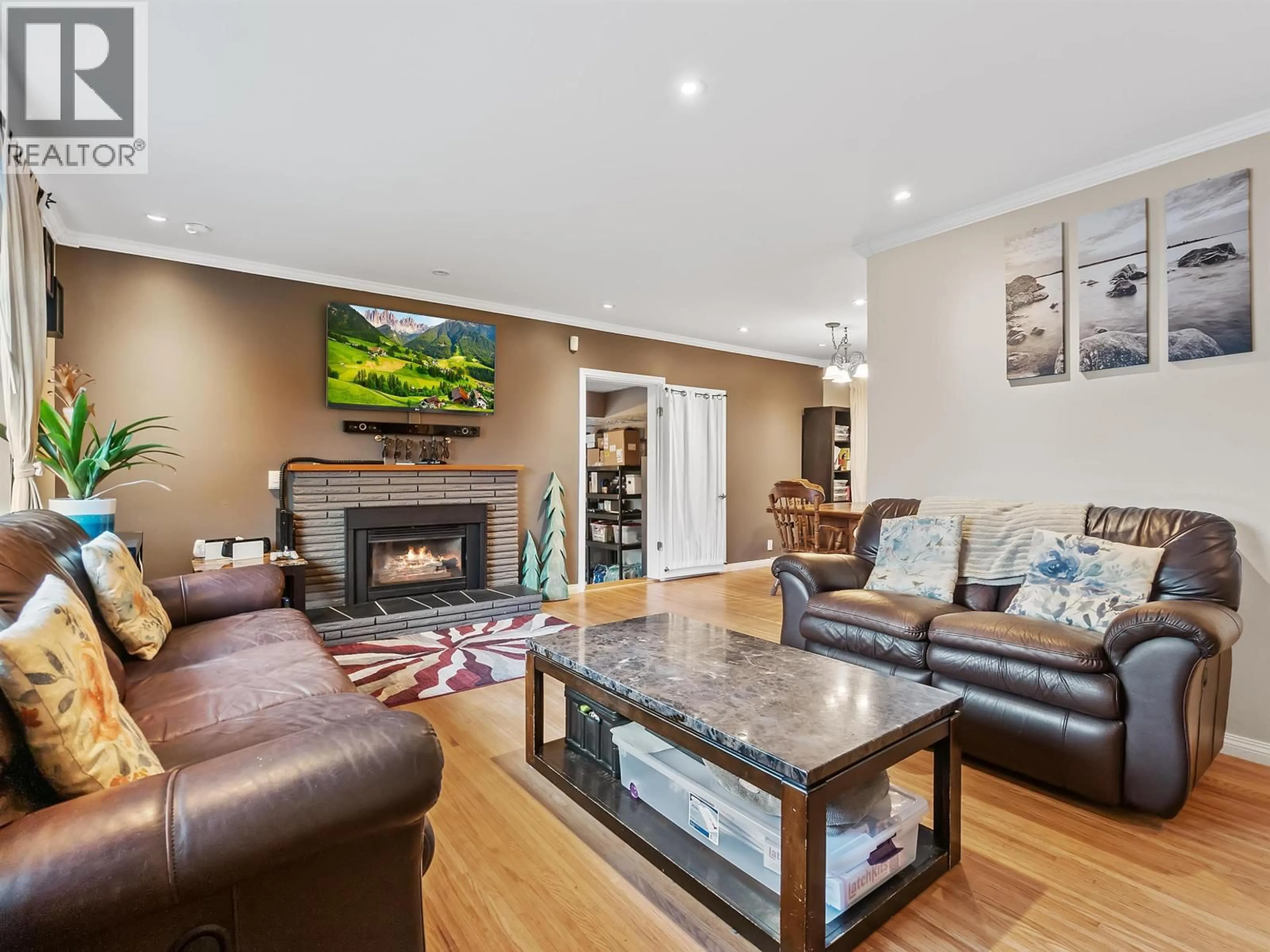Living room with furniture, wood/laminate floor for 4921 44A AVENUE, Delta British Columbia V4K1E6