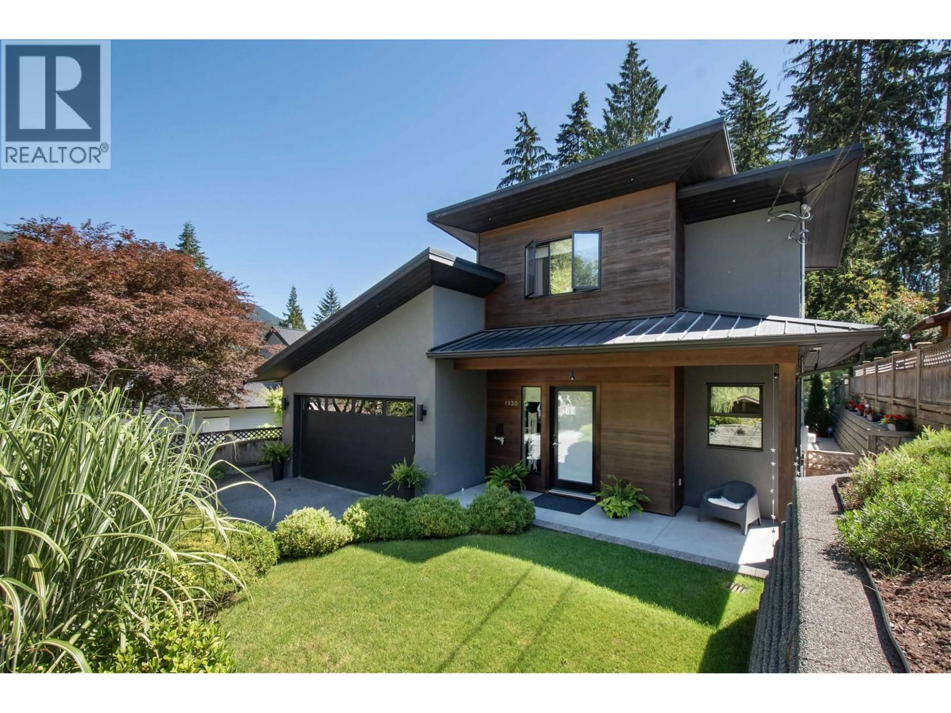 Home with brick exterior material, street for 1930 PANORAMA DRIVE, North Vancouver British Columbia V7G1V1