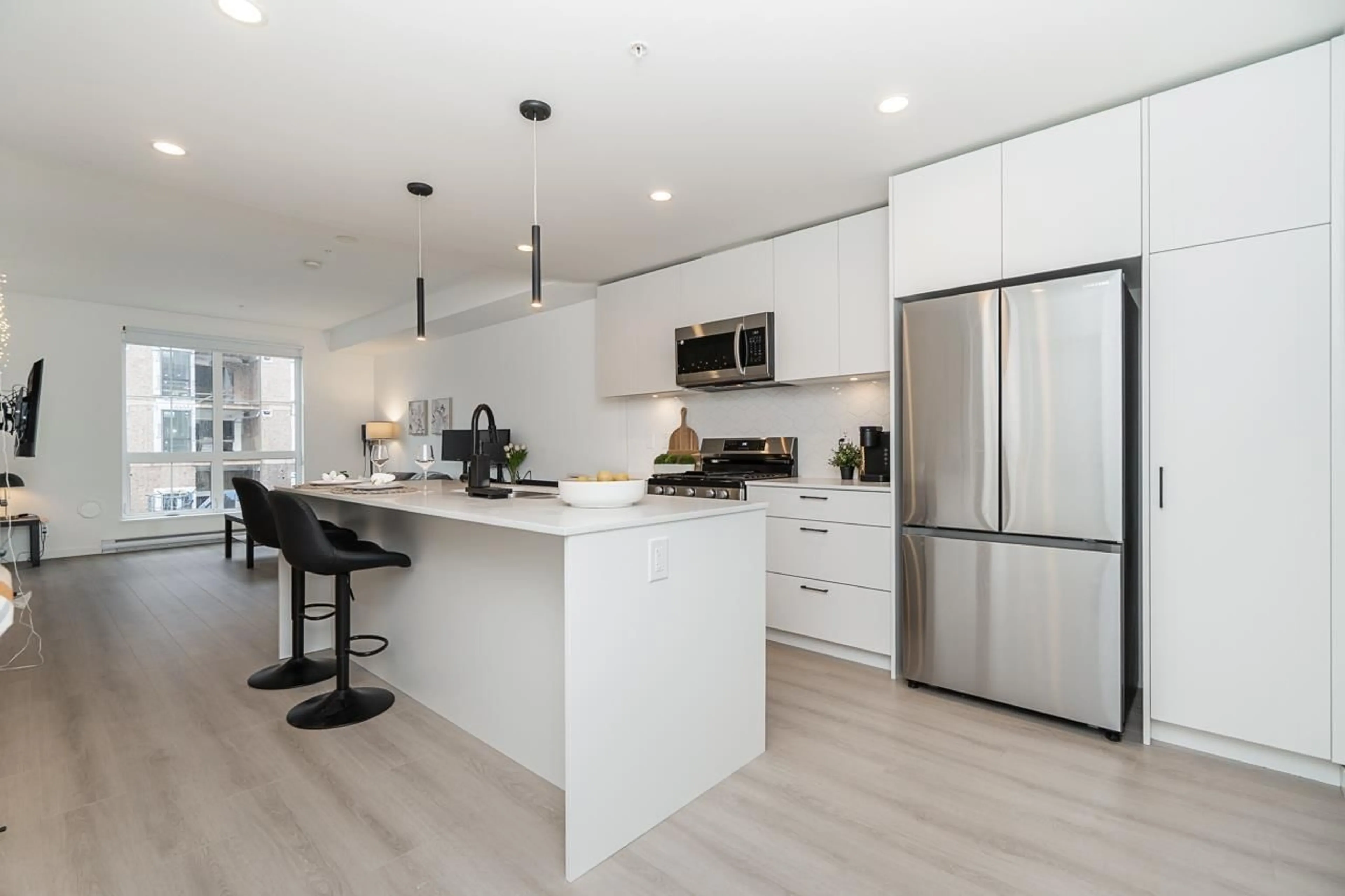 Open concept kitchen, unknown for 209 - 20077 84 AVENUE, Langley British Columbia V2Y3X7