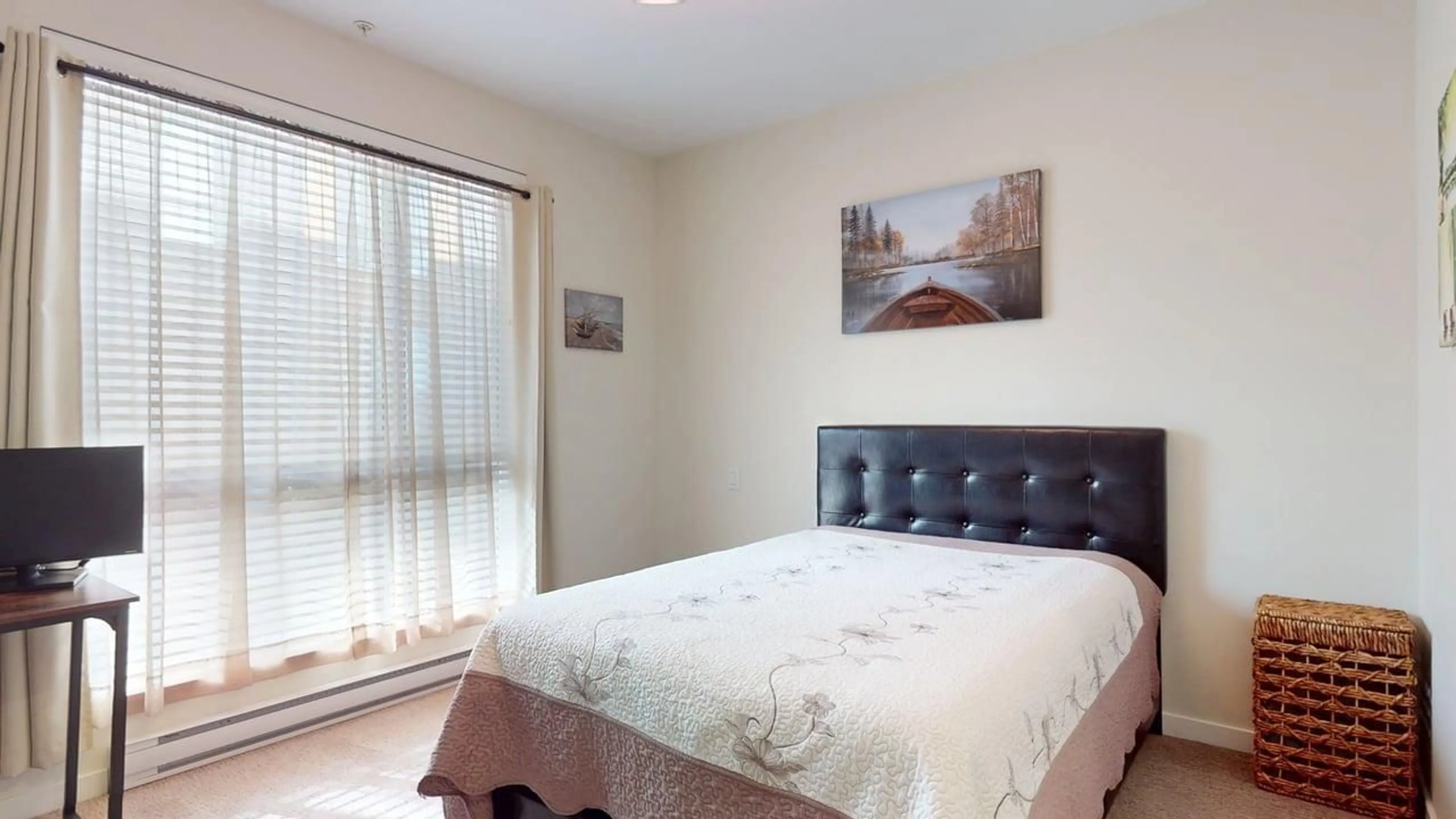 Bedroom with bed, wood/laminate floor for A210 - 20087 68 AVENUE, Langley British Columbia V2Y3H9