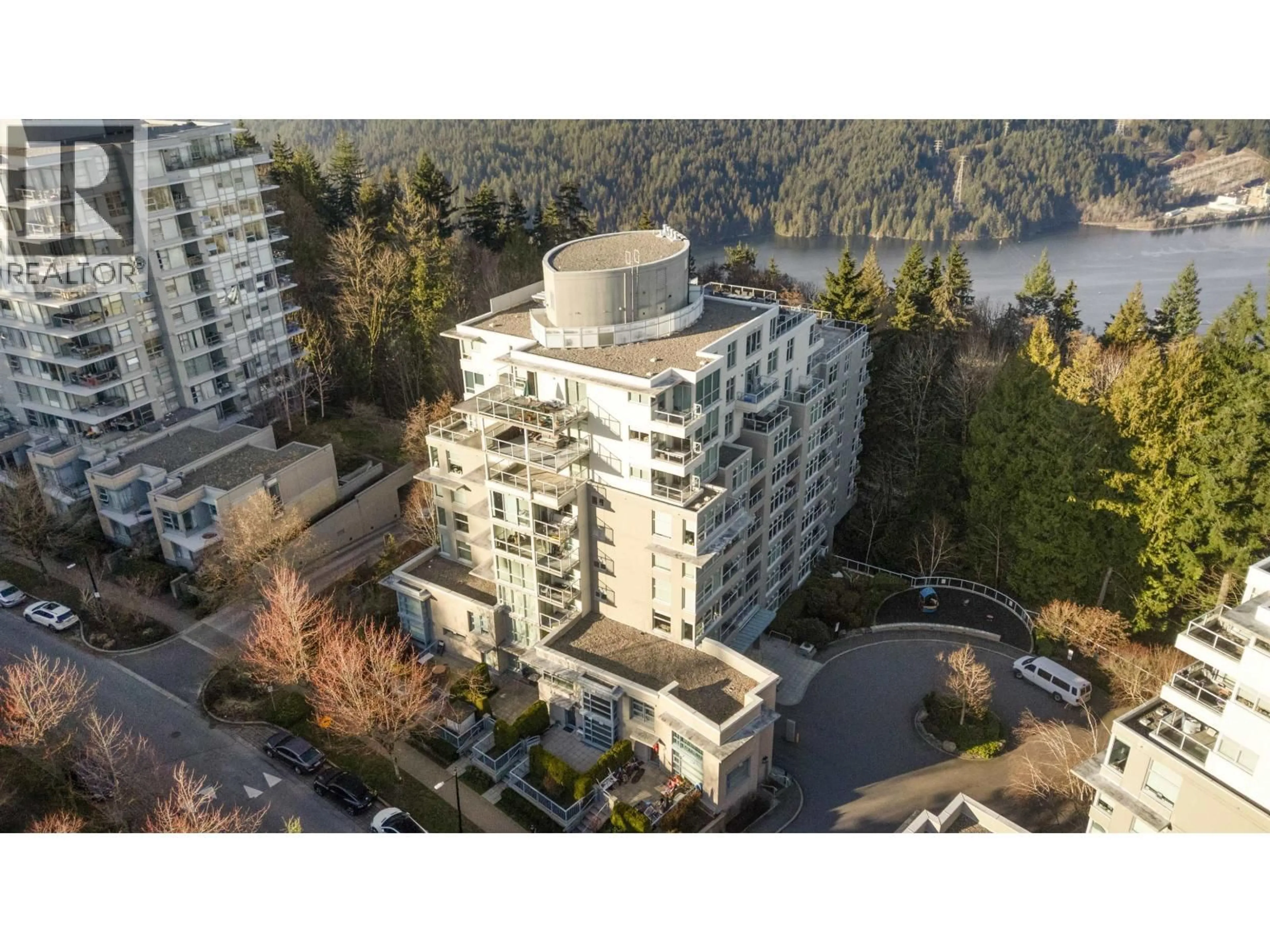 A pic from outside/outdoor area/front of a property/back of a property/a pic from drone, unknown for 409 - 9232 UNIVERSITY CRESCENT, Burnaby British Columbia V5A0A3