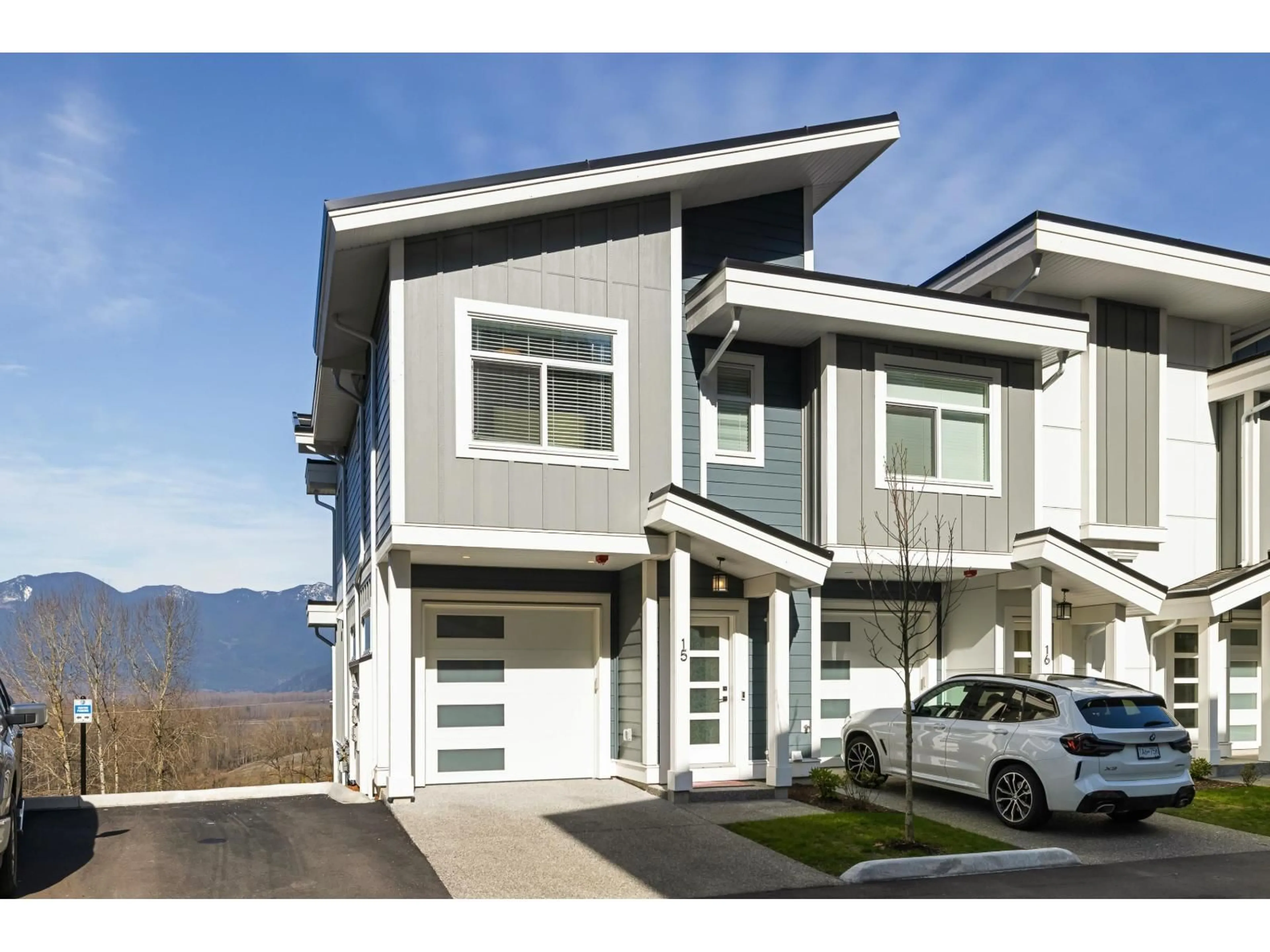 Home with vinyl exterior material, mountain view for 15 - 43998 CHILLIWACK MOUNTAIN ROAD, Chilliwack British Columbia V2R4A1