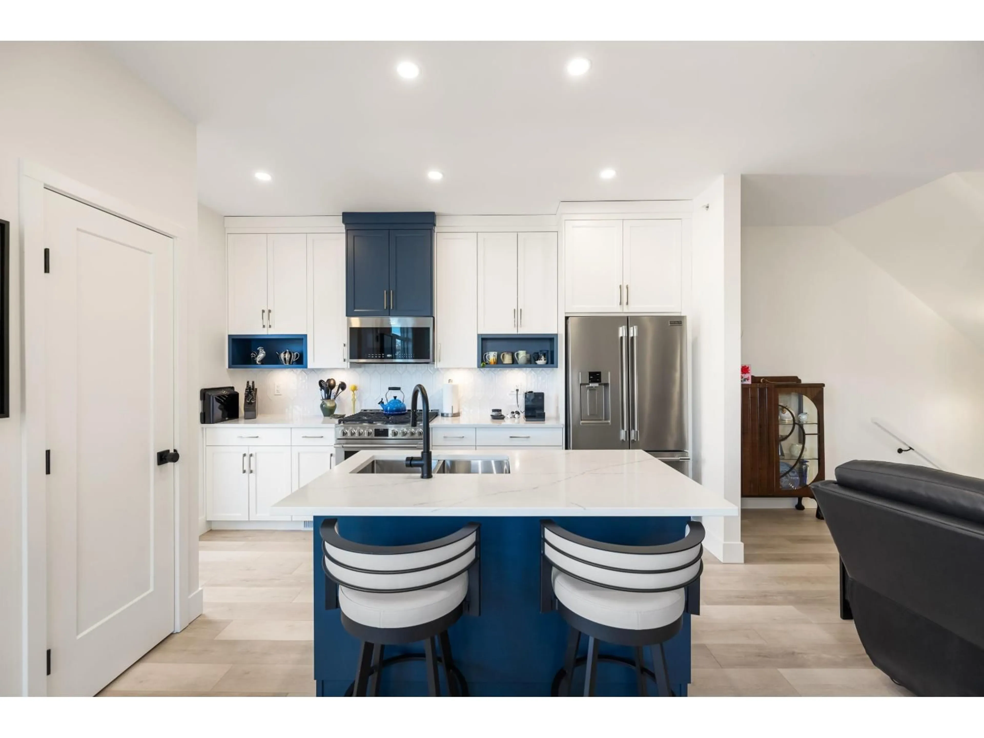 Open concept kitchen, unknown for 15 - 43998 CHILLIWACK MOUNTAIN ROAD, Chilliwack British Columbia V2R4A1