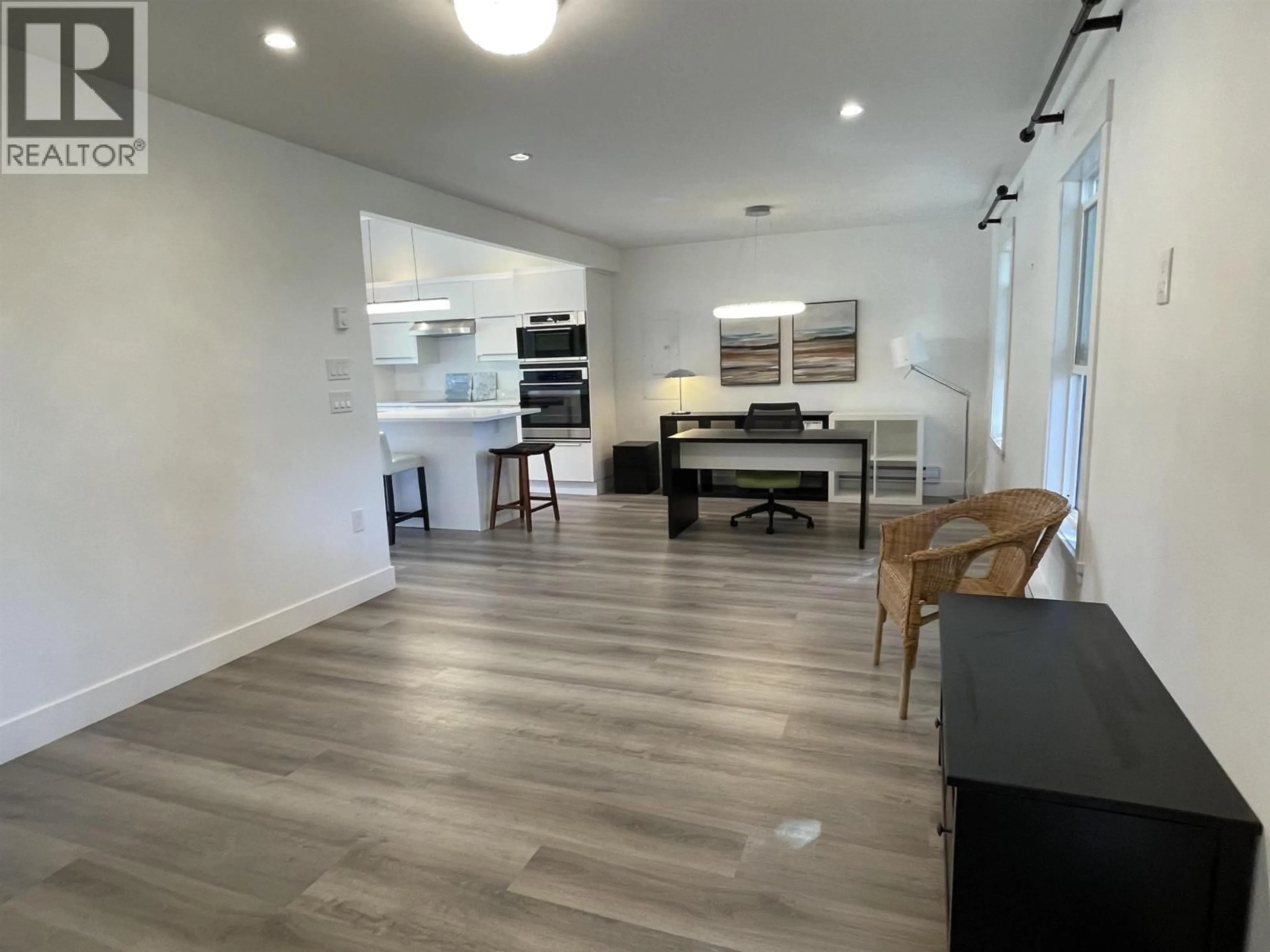 A pic of a room for 500 DOUGLAS CRESCENT, Richmond British Columbia V7B1E5