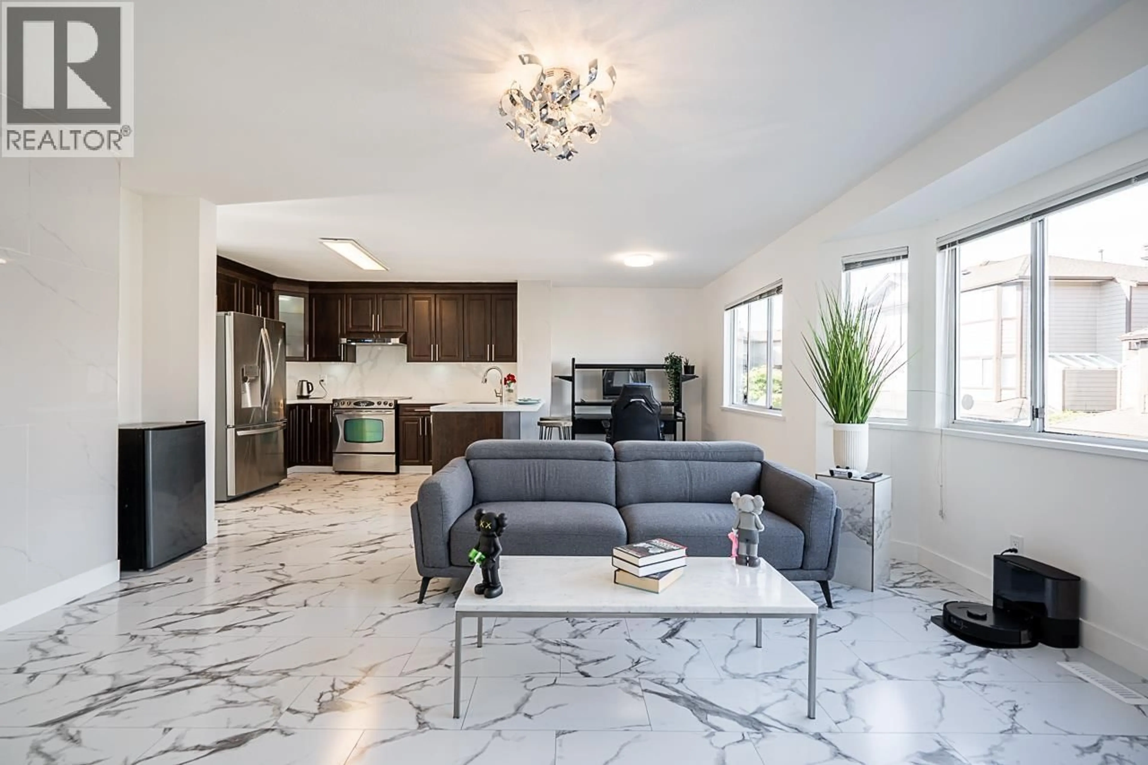 Living room with furniture, ceramic/tile floor for 54 - 5380 SMITH DRIVE, Richmond British Columbia V6V2K8