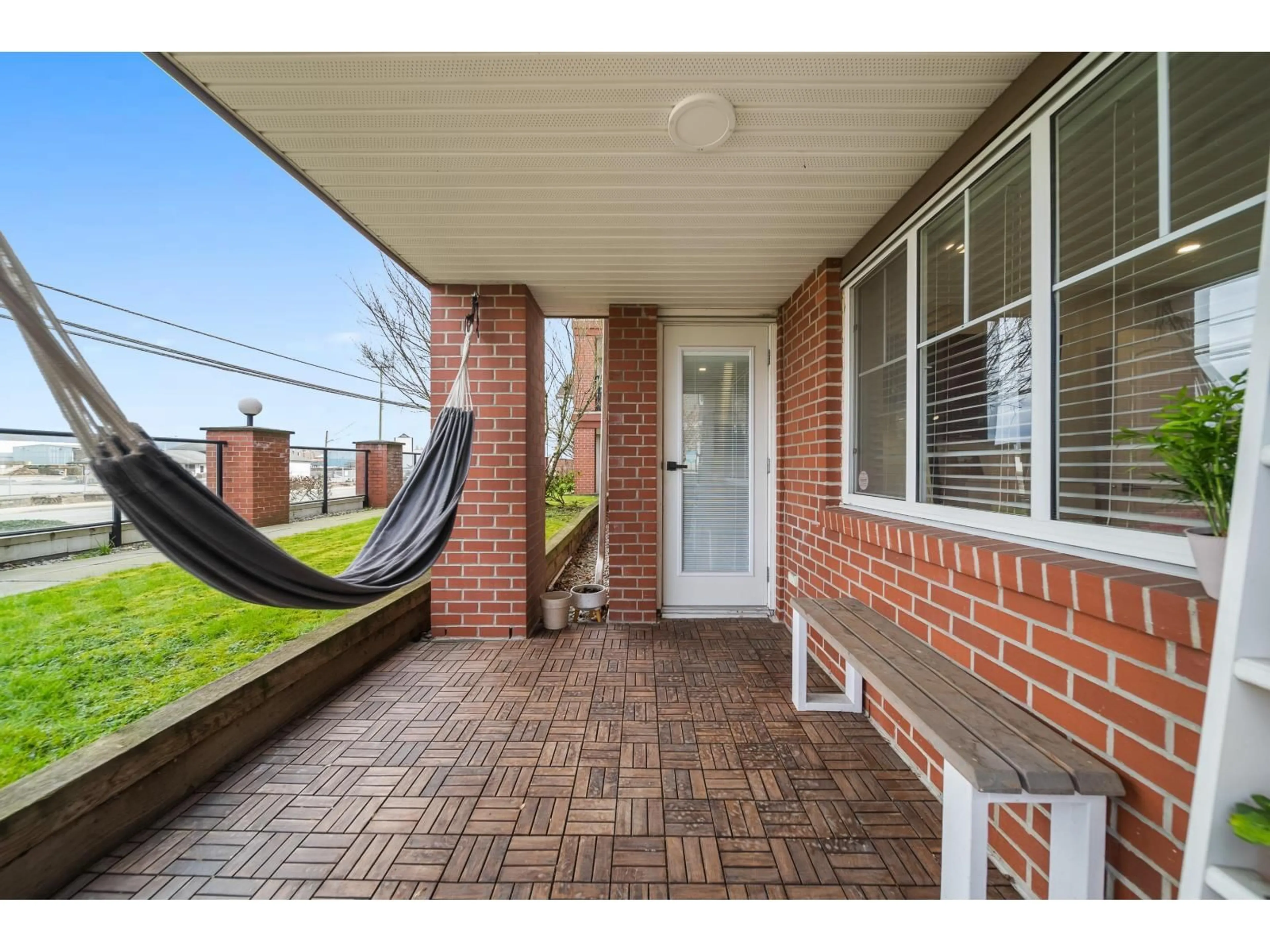 Unknown for 104 - 19774 56 AVENUE, Langley British Columbia V3A3X6