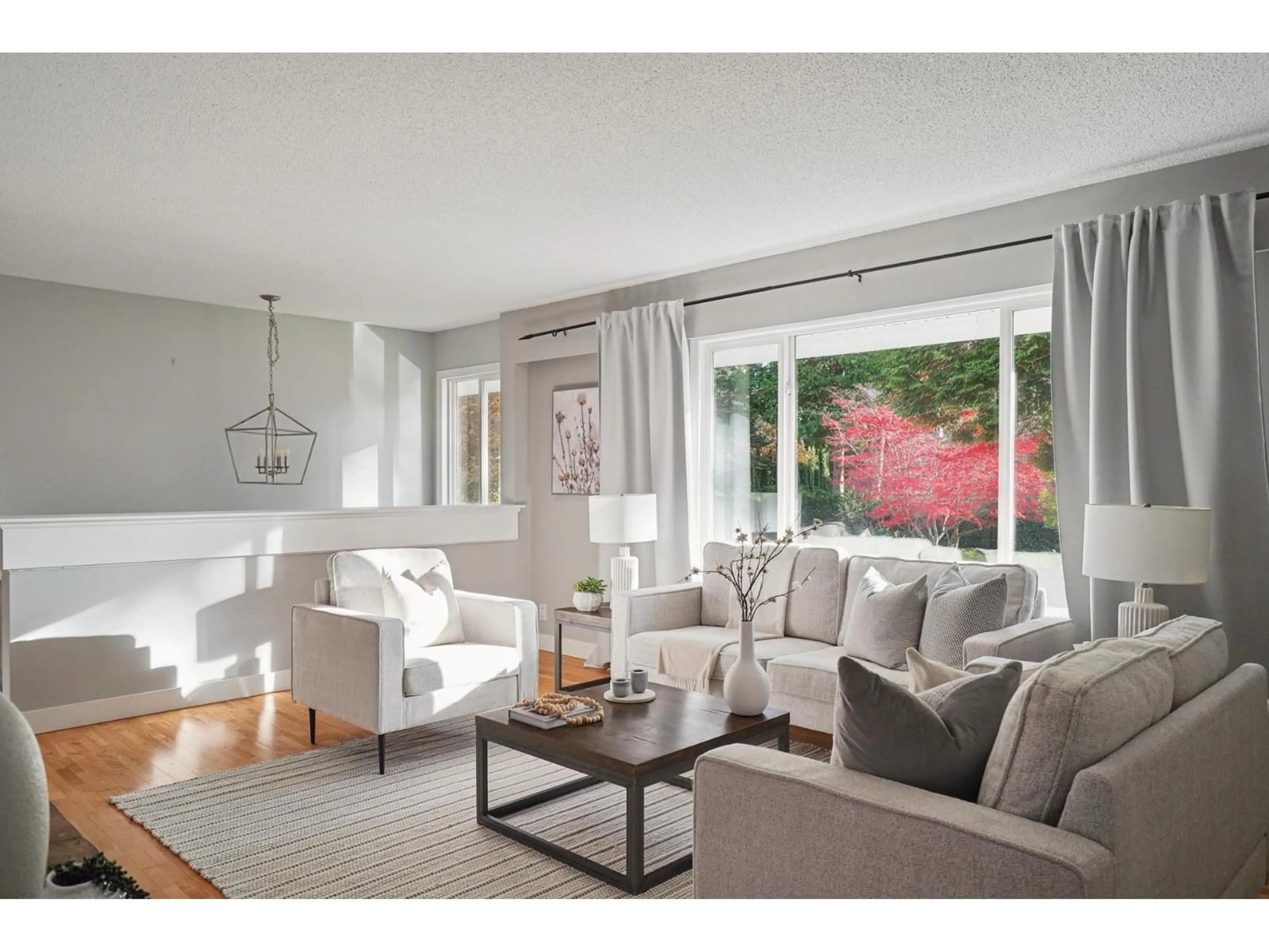 Living room with furniture, unknown for 12469 23 AVENUE, Surrey British Columbia V4A2C5