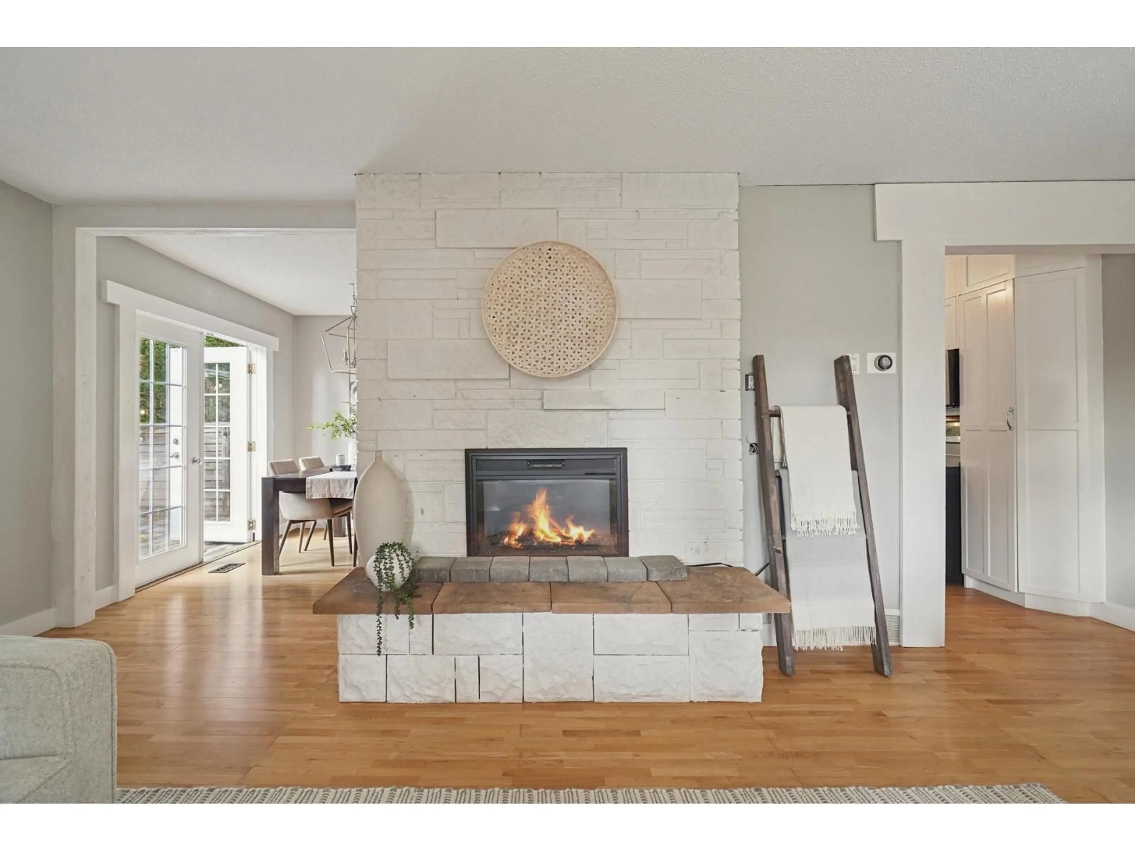 Unknown for 12469 23 AVENUE, Surrey British Columbia V4A2C5