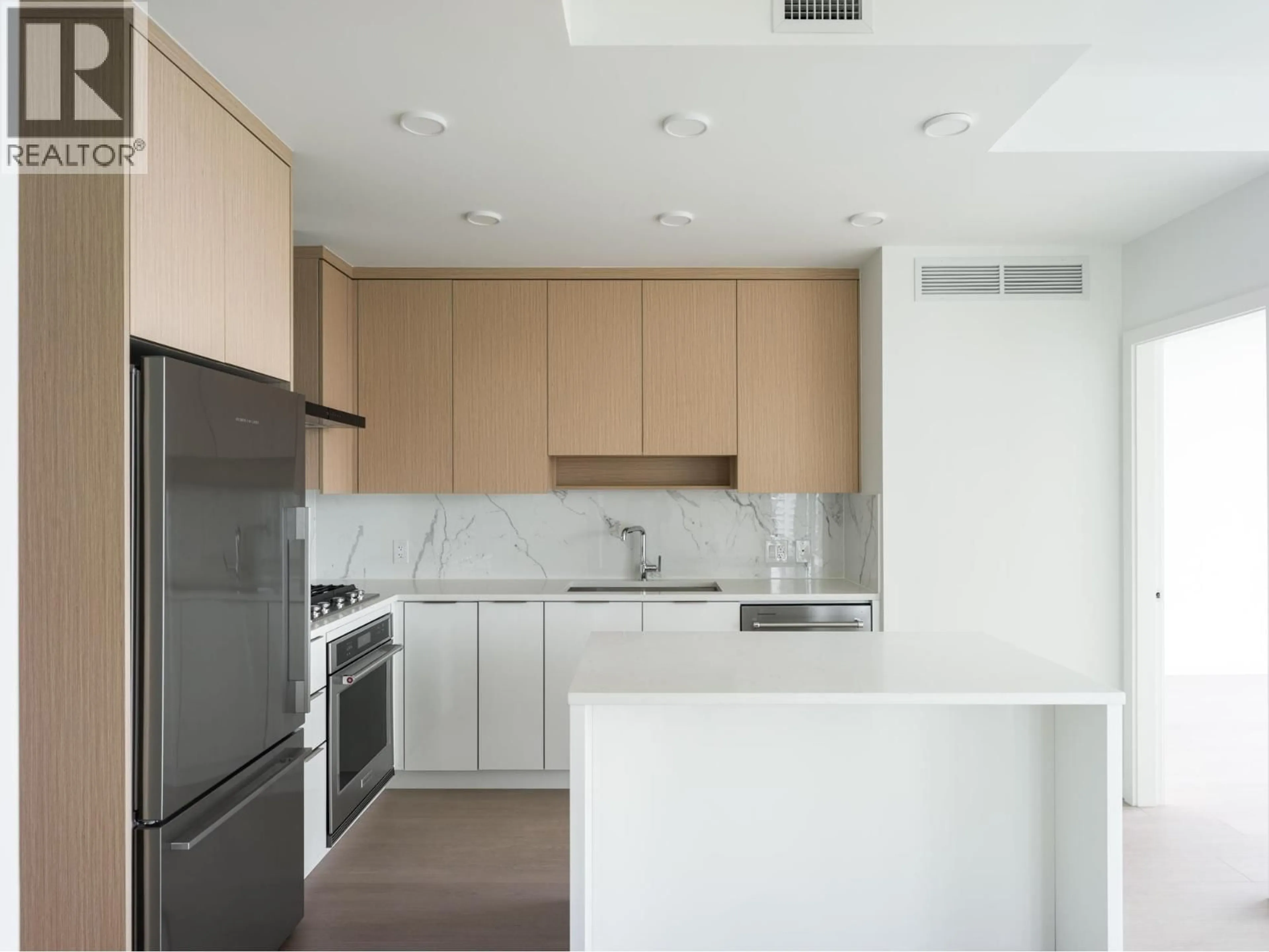 Standard kitchen, unknown for 2301 - 699 WHITING WAY, Coquitlam British Columbia V3J0N7