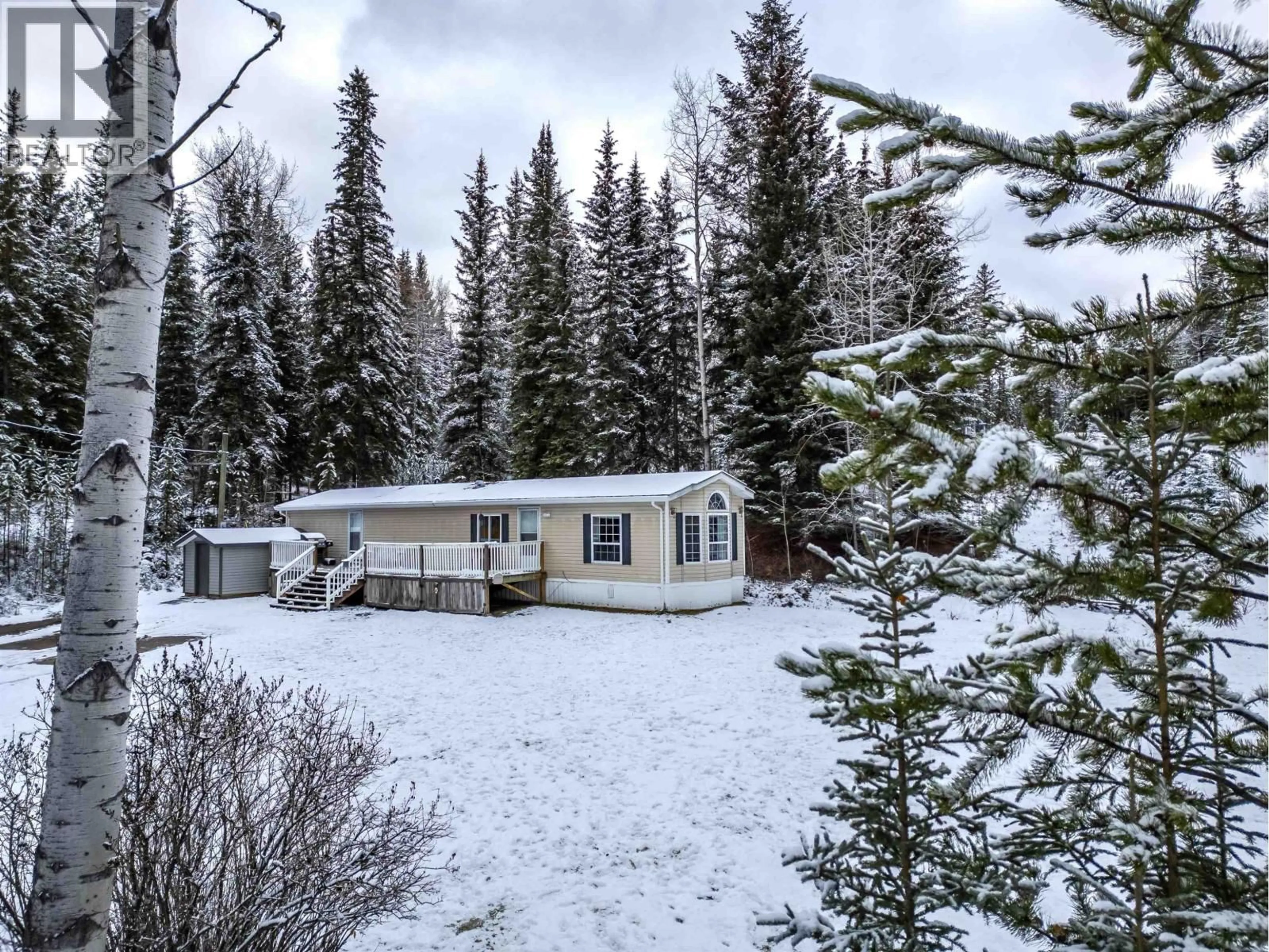 A pic from outside/outdoor area/front of a property/back of a property/a pic from drone, mountain view for 6324 WOLFE ROAD, 100 Mile House British Columbia V0K2E3