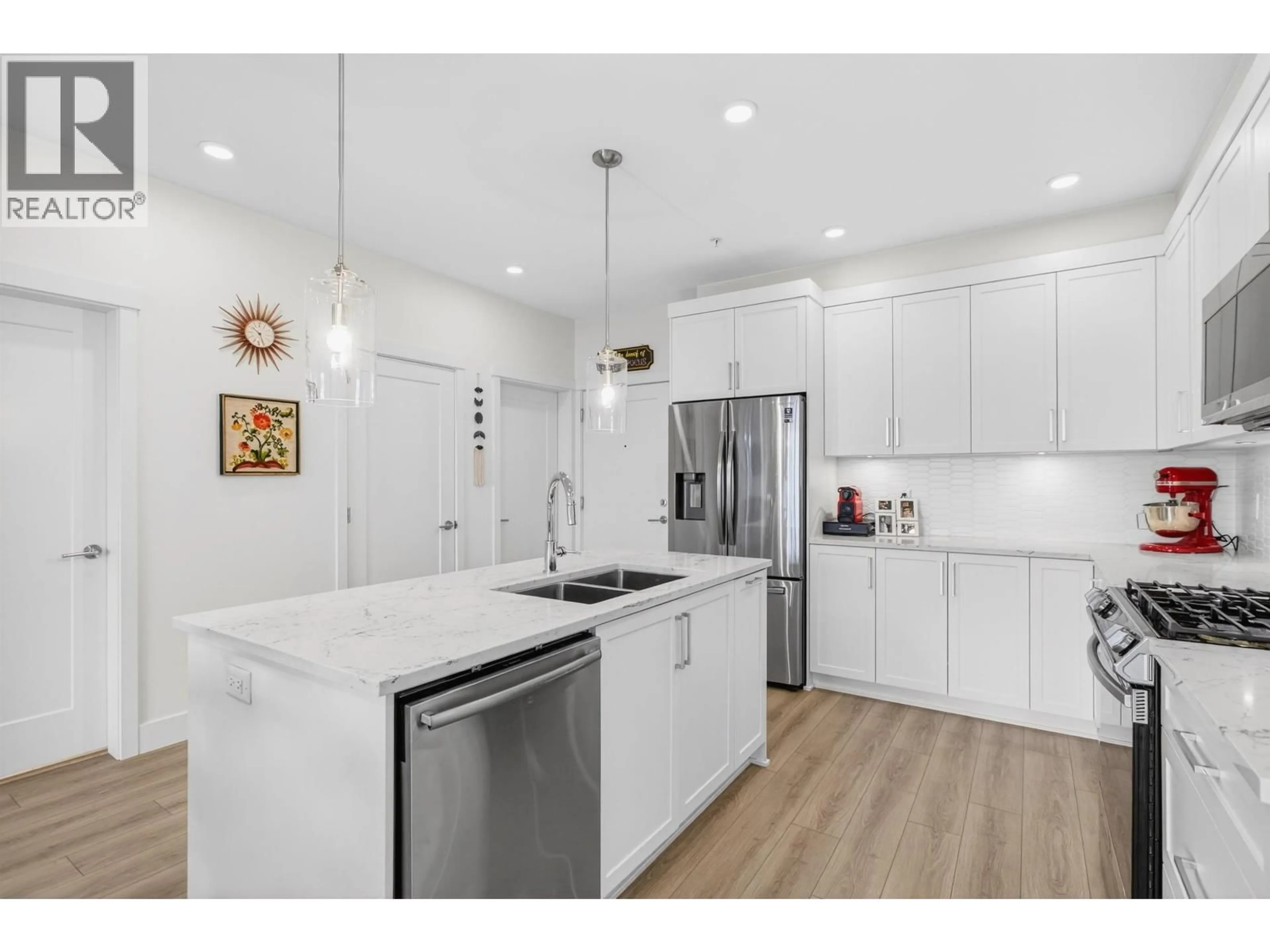 Open concept kitchen, unknown for 406 - 11865 227 STREET, Maple Ridge British Columbia V2X6H8