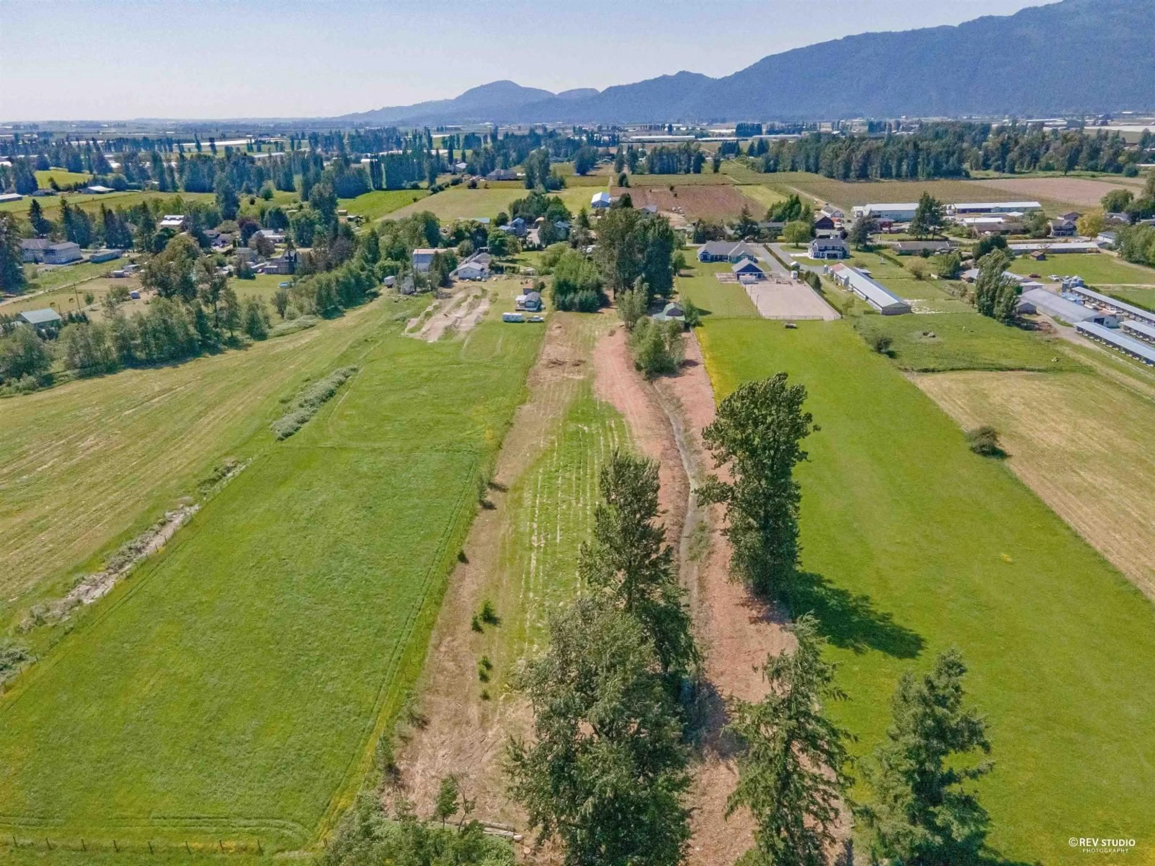 A pic from outside/outdoor area/front of a property/back of a property/a pic from drone, mountain view for 4120 STEWART ROAD, Yarrow British Columbia V2R5G6