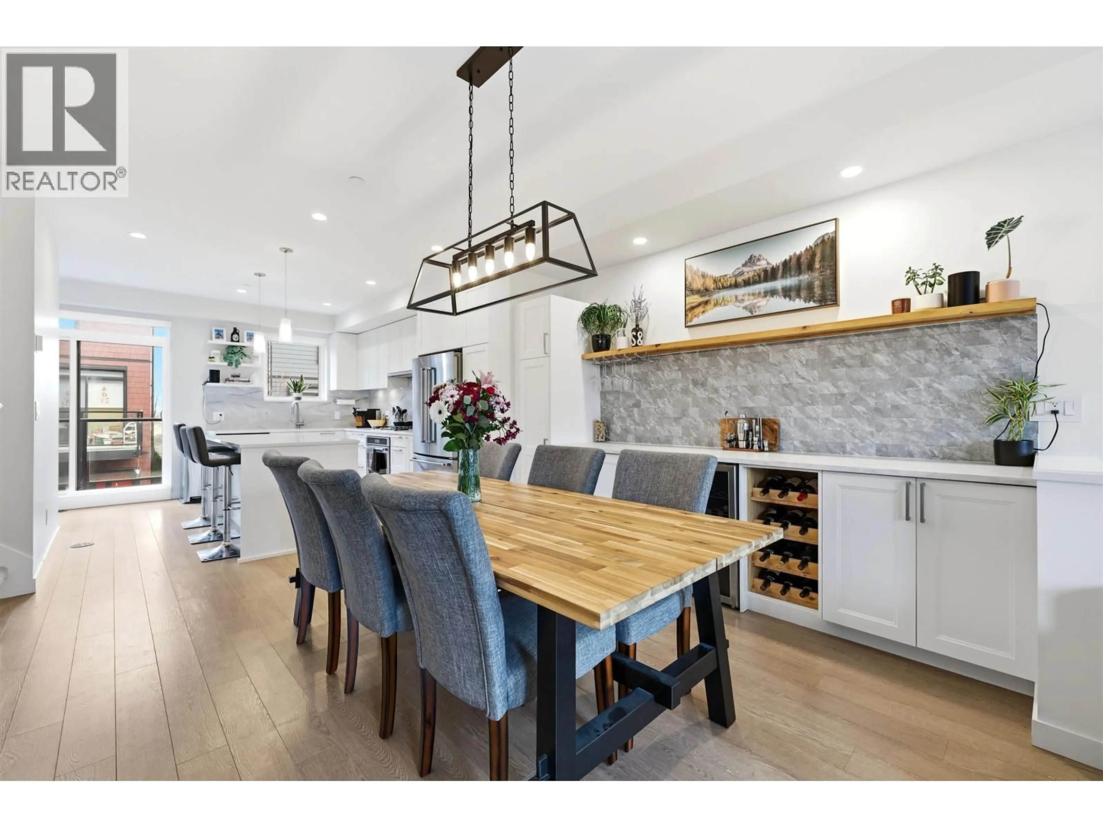 Open concept kitchen, unknown for 150 - 4738 HEMLOCK WAY, Tsawwassen British Columbia V4M0E3