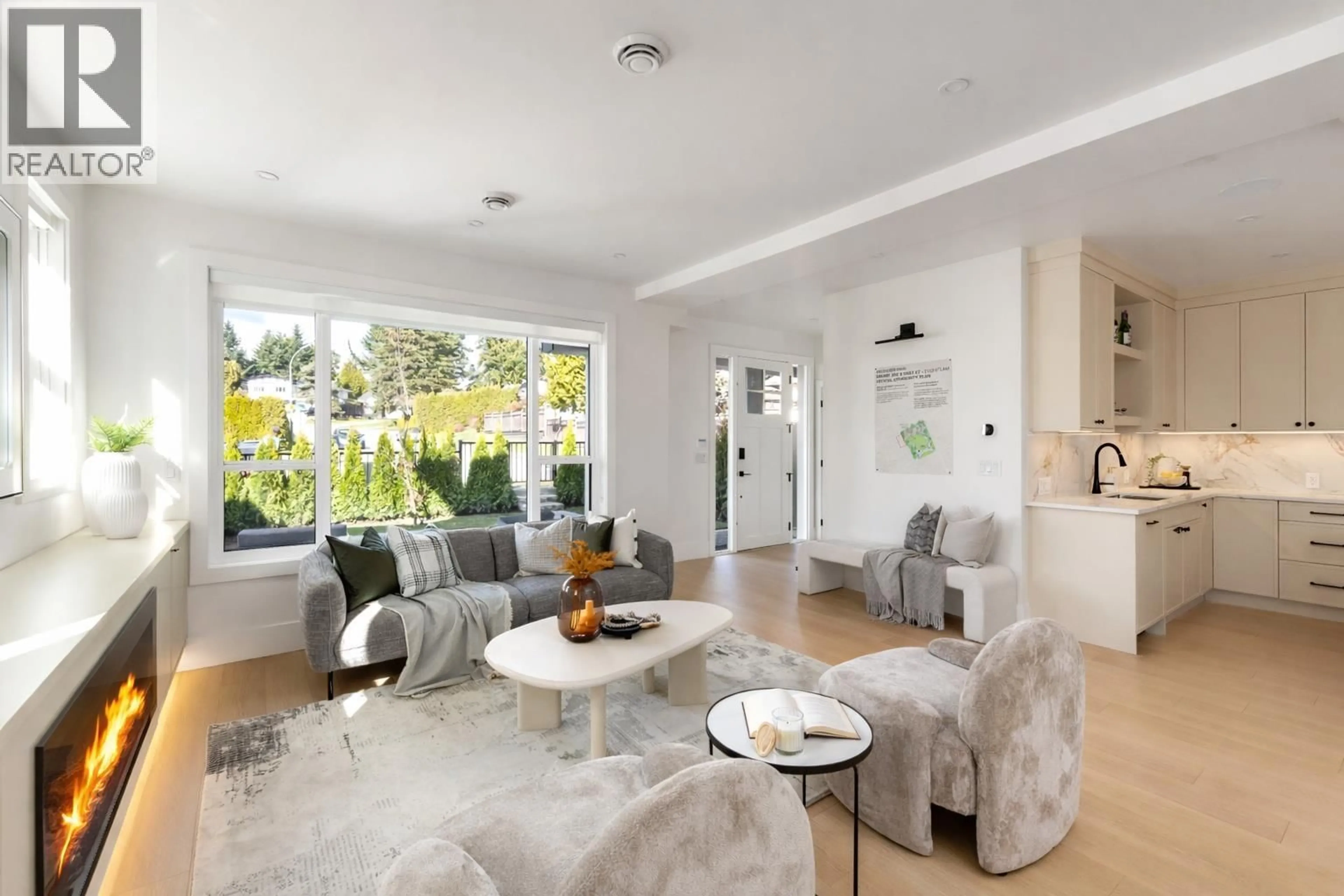 Living room with furniture, unknown for 101 - 646 GIRARD AVENUE, Coquitlam British Columbia V3K1S8