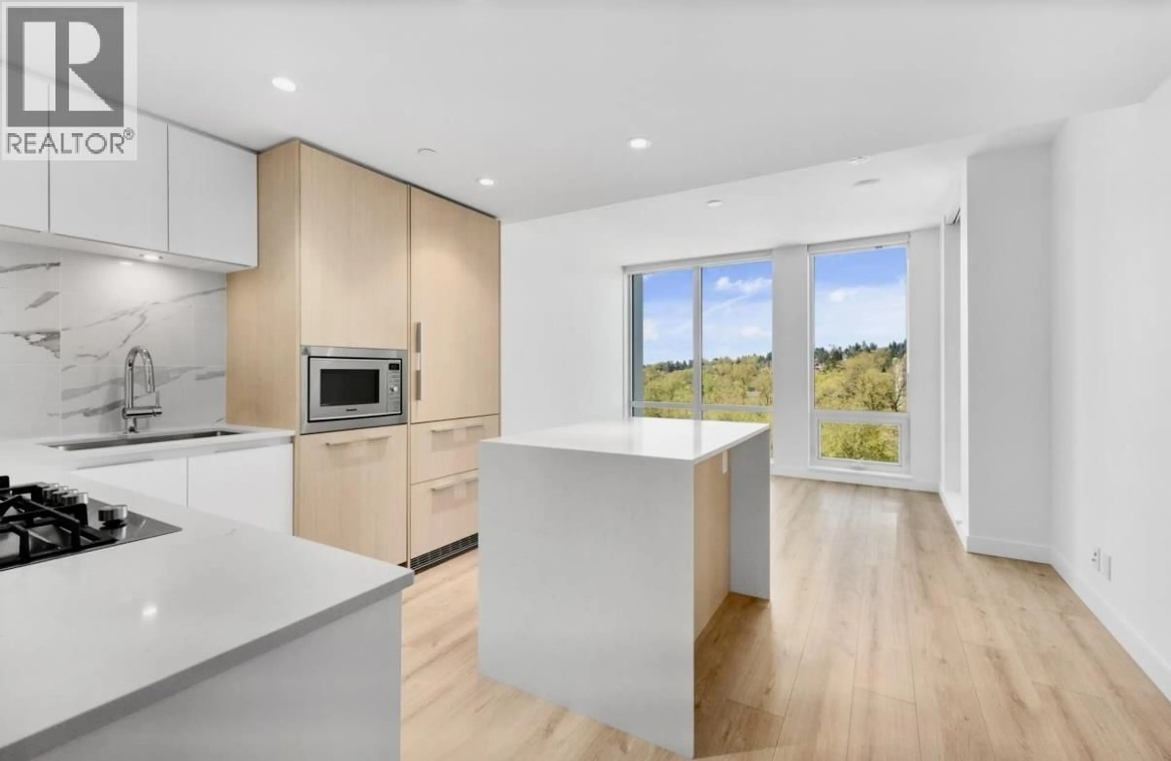 Open concept kitchen, unknown for 1808 - 1500 FERN STREET, North Vancouver British Columbia V7J0E6