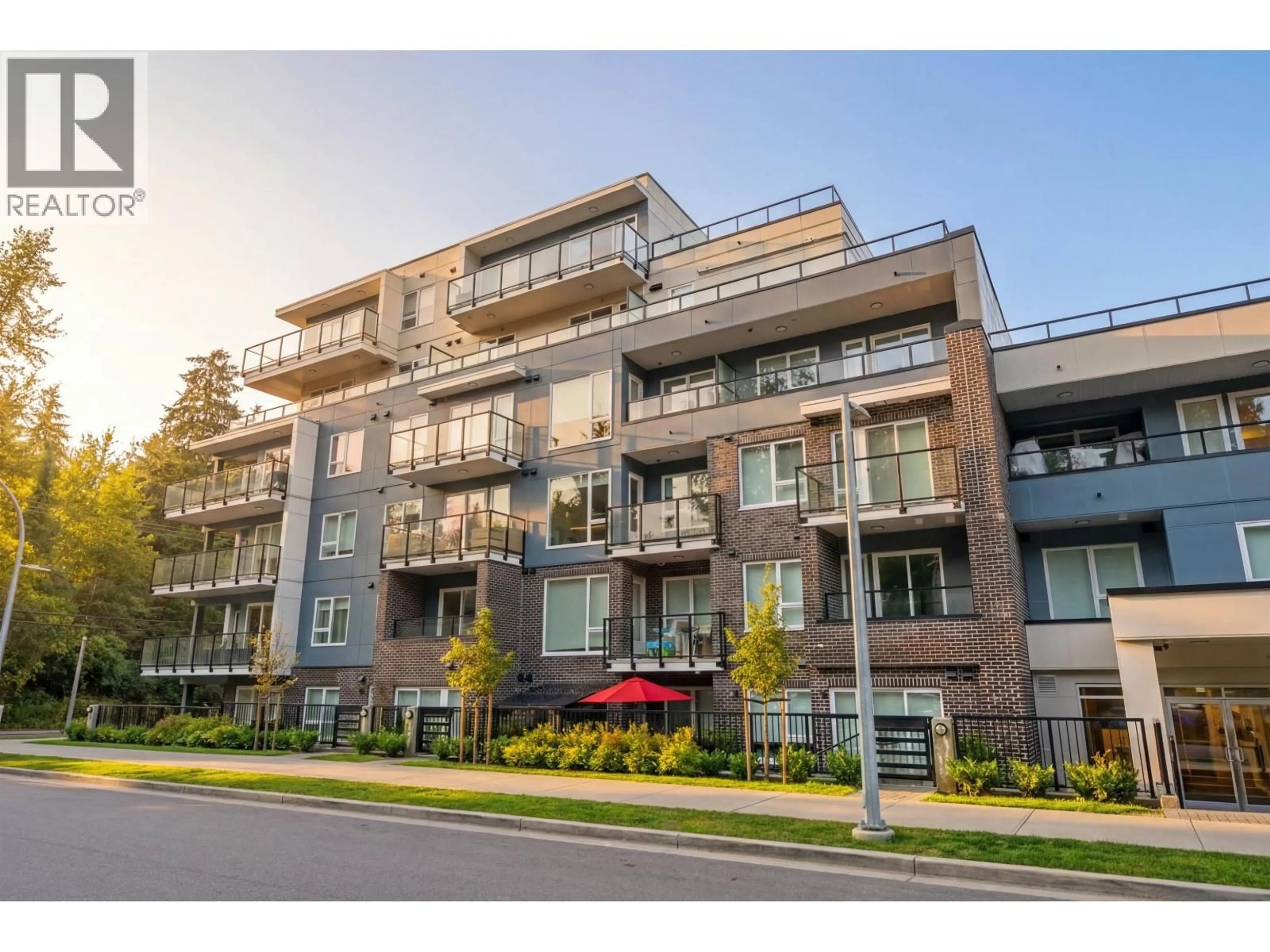 Unknown for 305 - 2002 ST. GEORGE STREET, Port Moody British Columbia V3H0N4