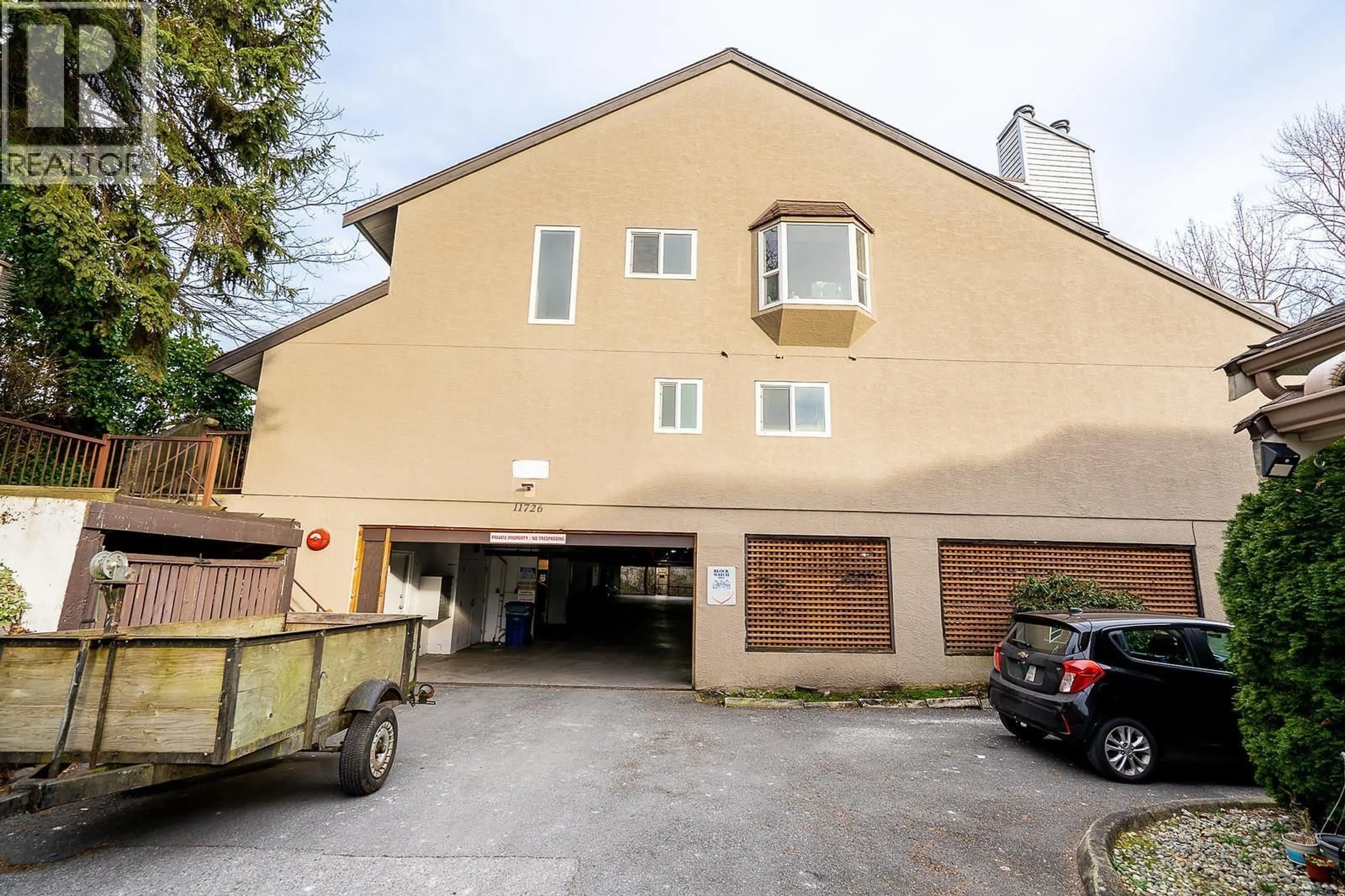 Unknown for 305 - 11726 225TH STREET, Maple Ridge British Columbia V2X6E4